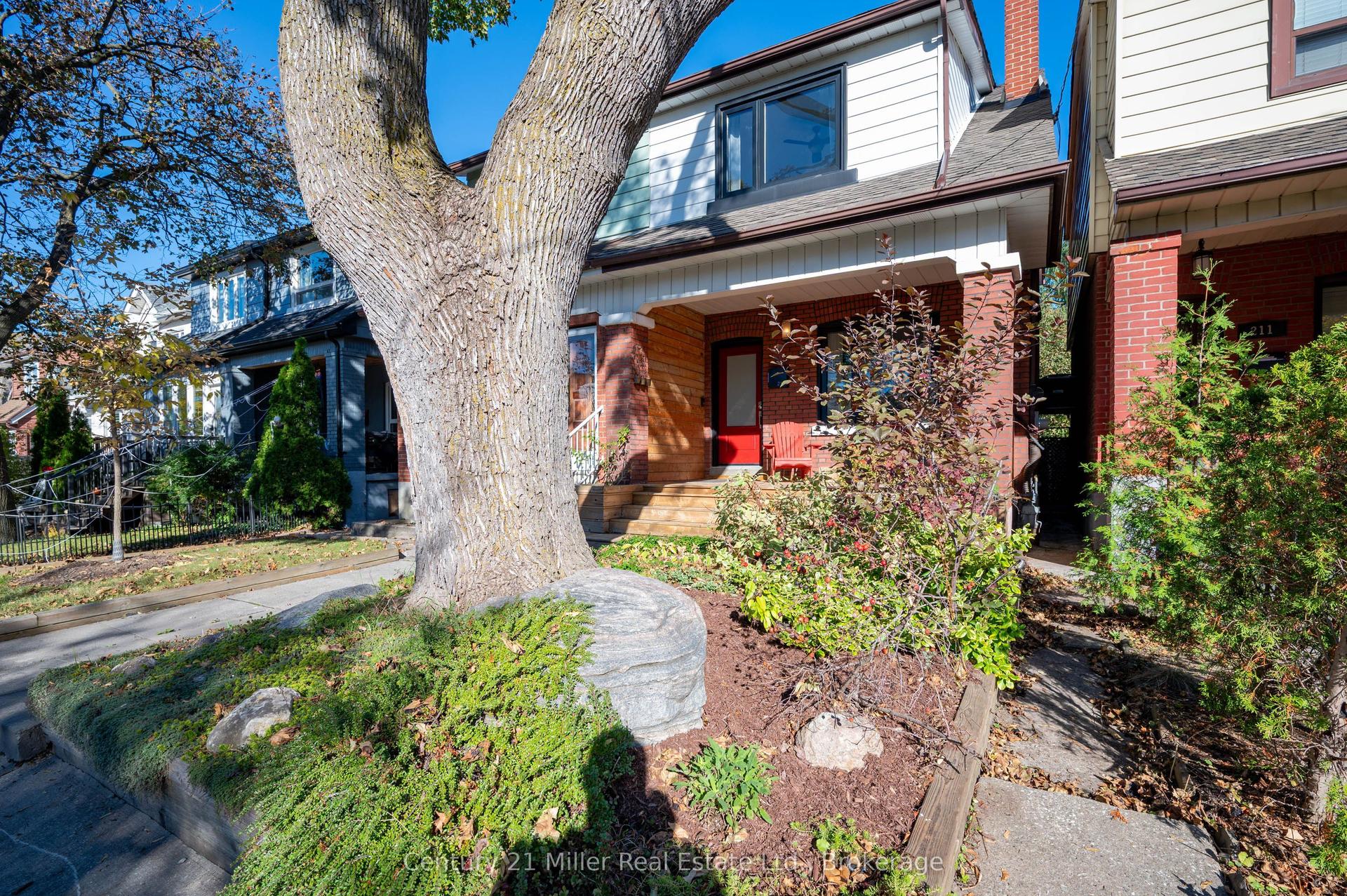 213 Boon Avenue, Toronto — Semi-Detached for sale, photo 1