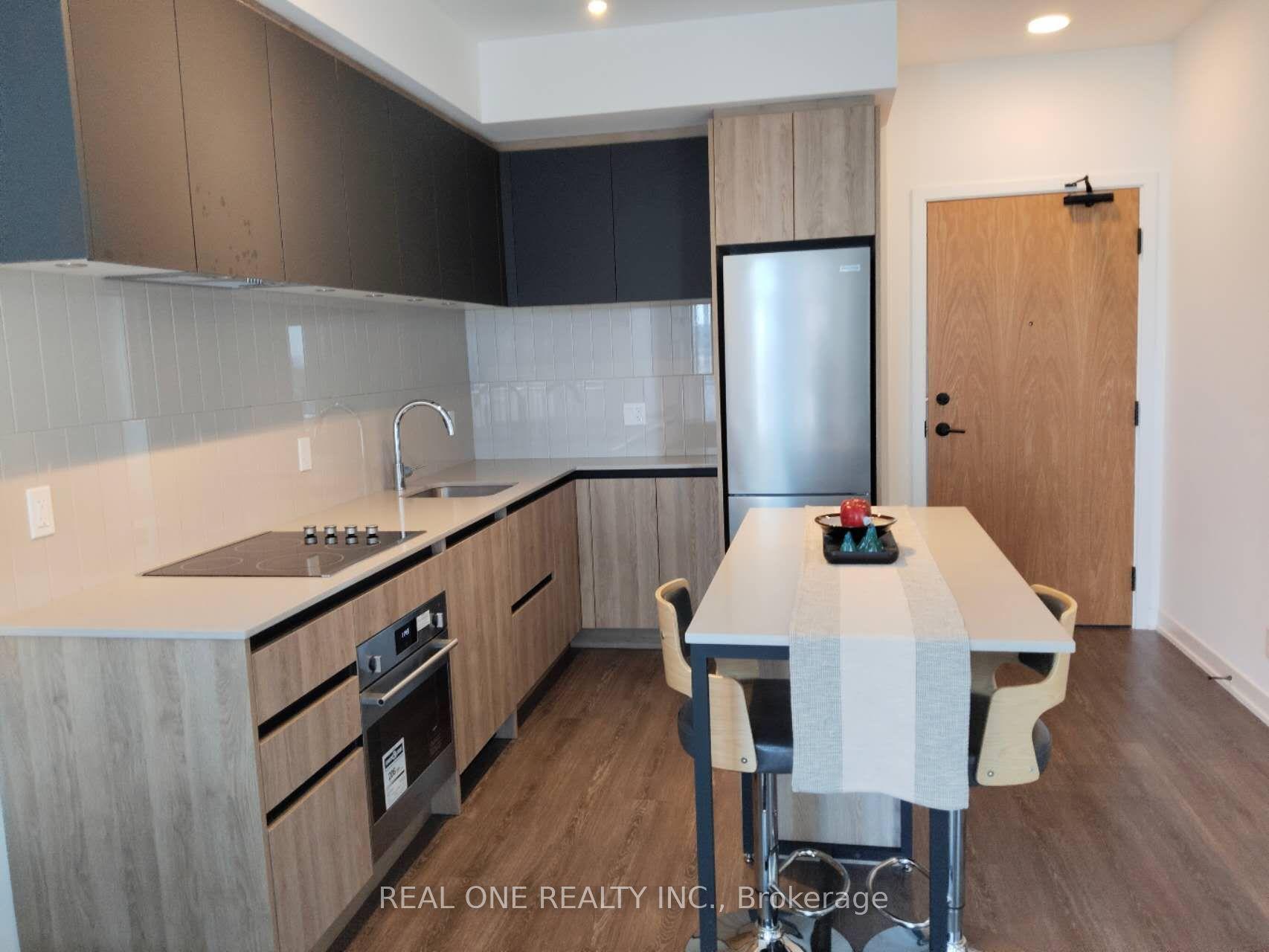 7950 Bathurst Street 620 #620 — photo 1