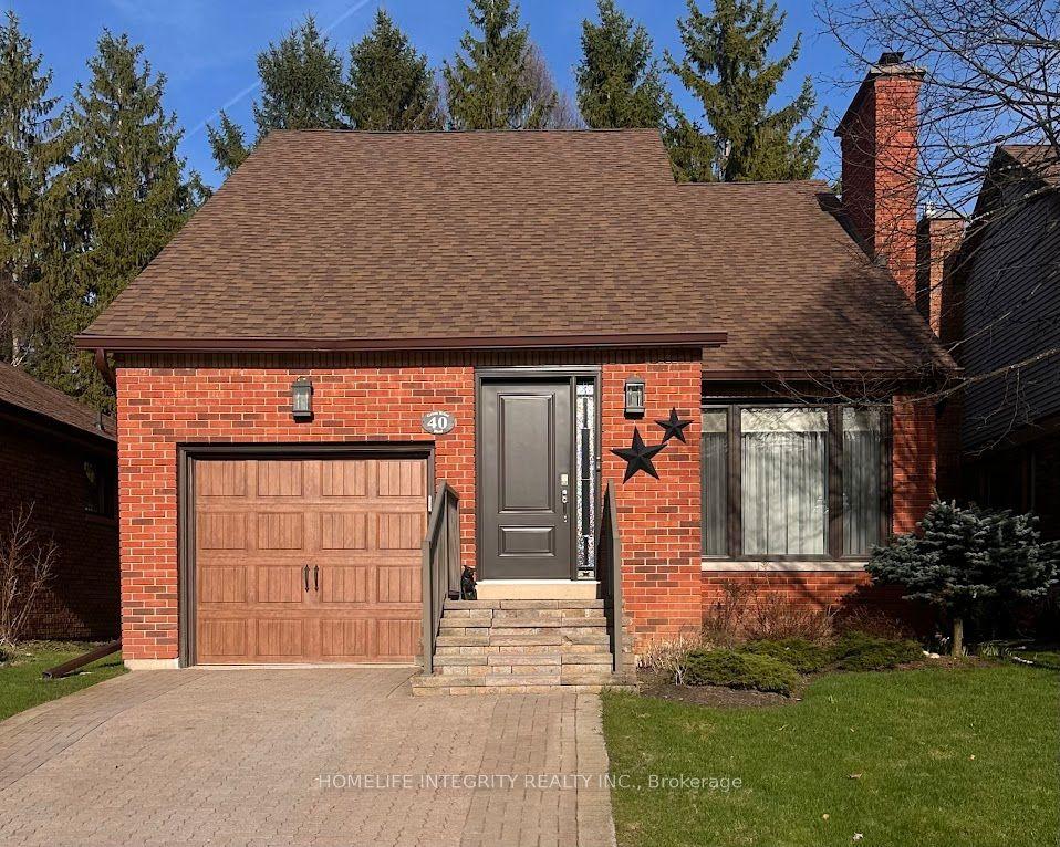 40 Green Briar Road — photo 1