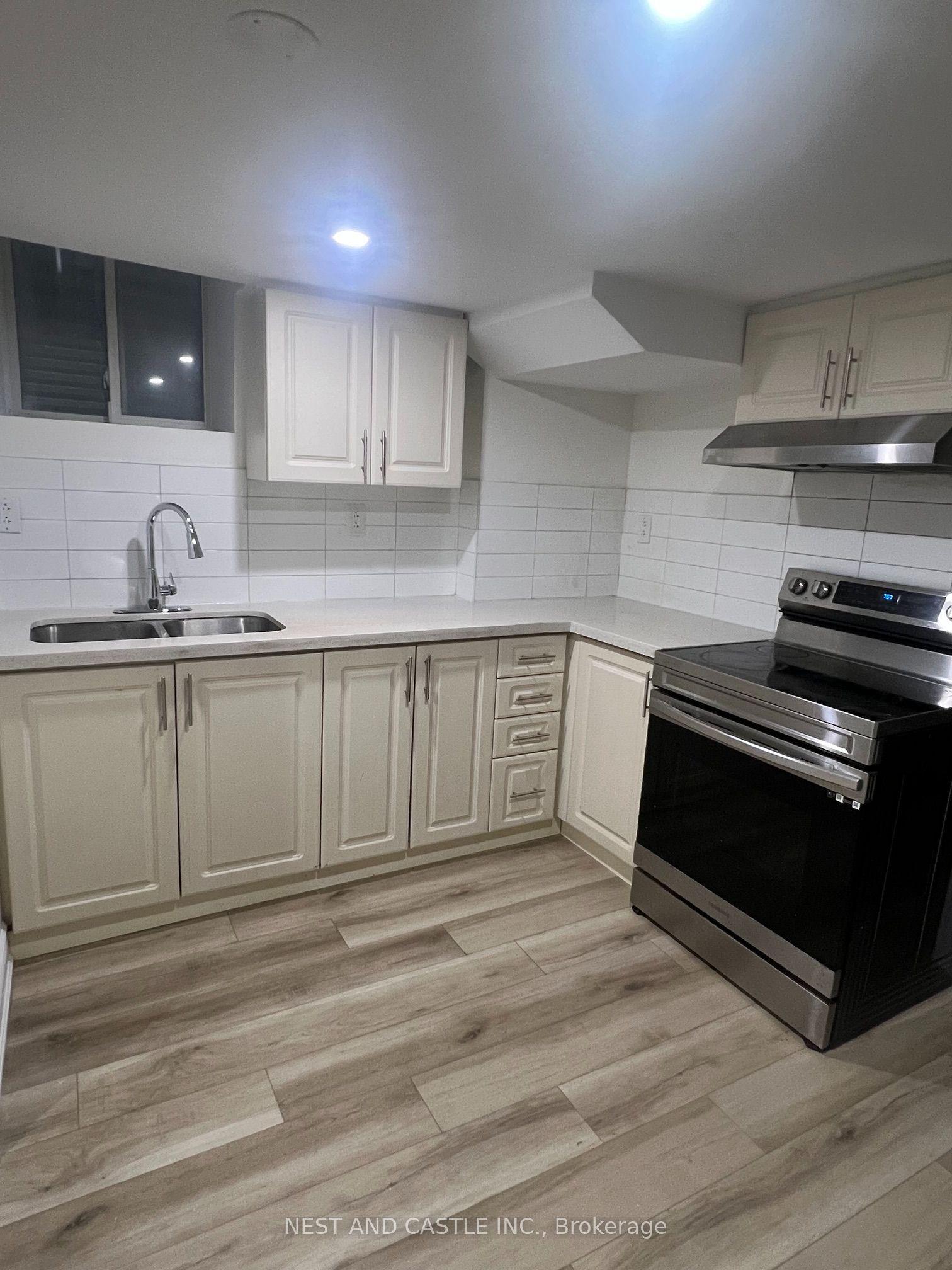 33 Lanark Circle, Brampton — Semi-Detached for lease, photo 1