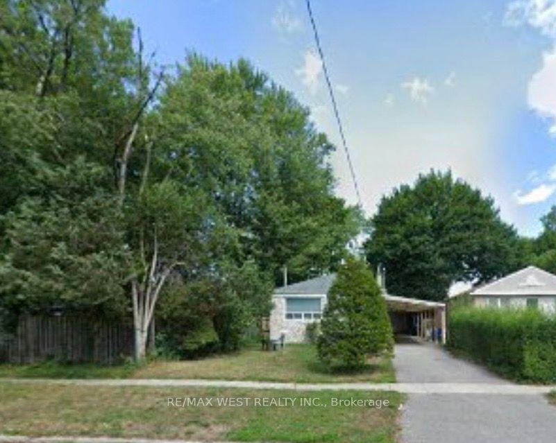 110 Darlingside Drive — photo 1