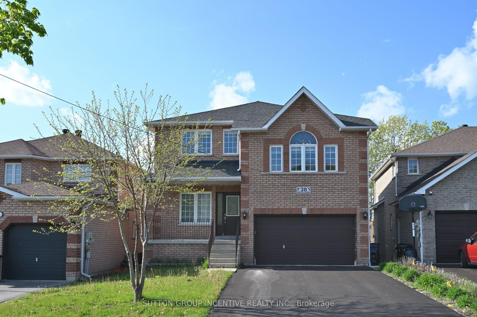 28 Silvercreek Crescent UPPER #UPPER — photo 1