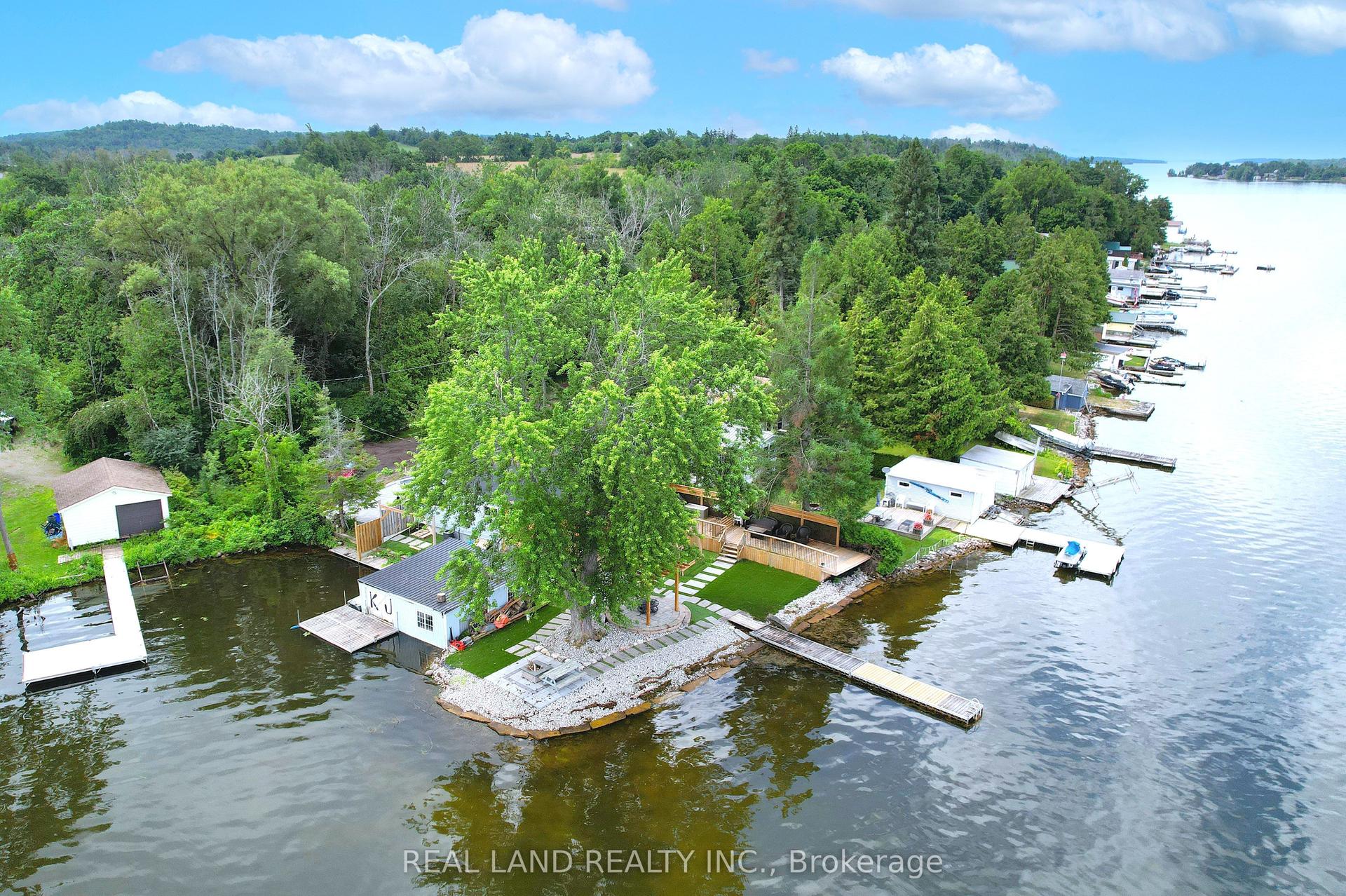 84 Parker Dr — photo 1