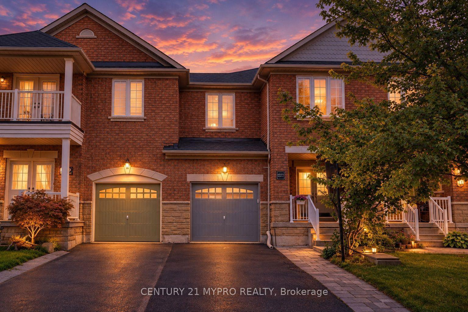 1371 Kestell Boulevard, Oakville — Townhouse for sale, photo 1