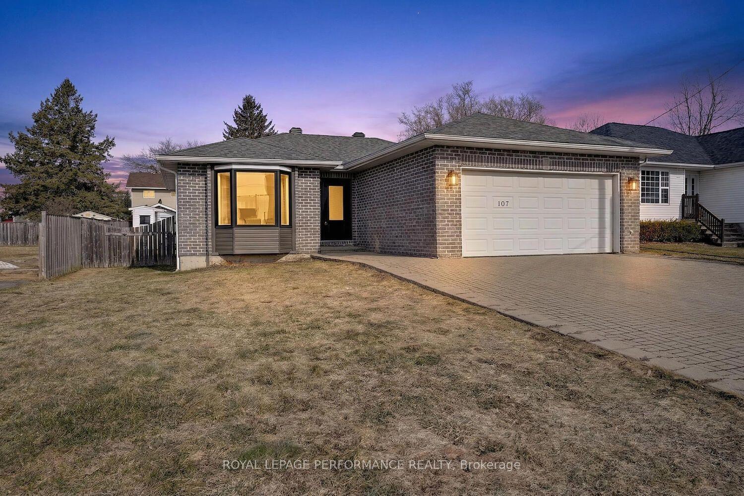 107 Lorne Street — photo 1