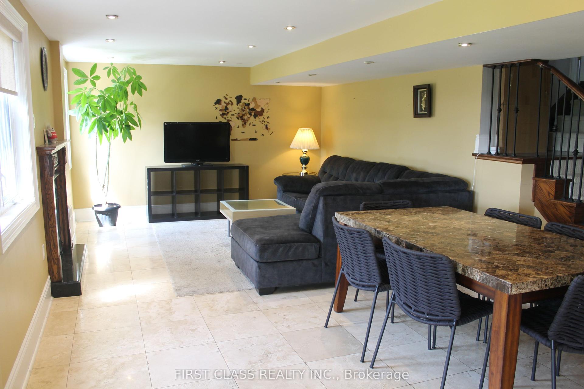 37 Townwood Drive — photo 1