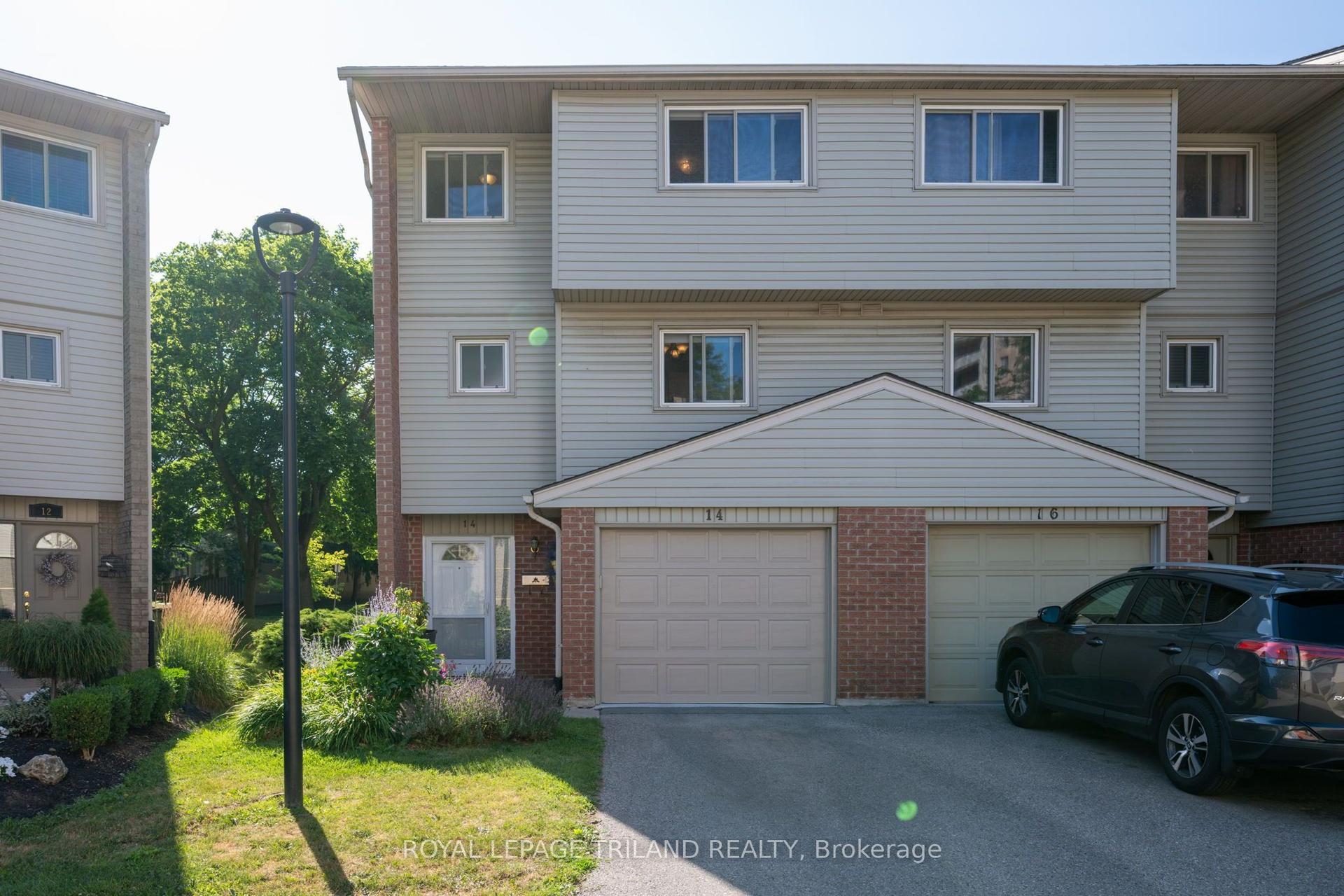 300 Sandringham Crescent 14 #14, London South — Condo Town for sale, photo 1