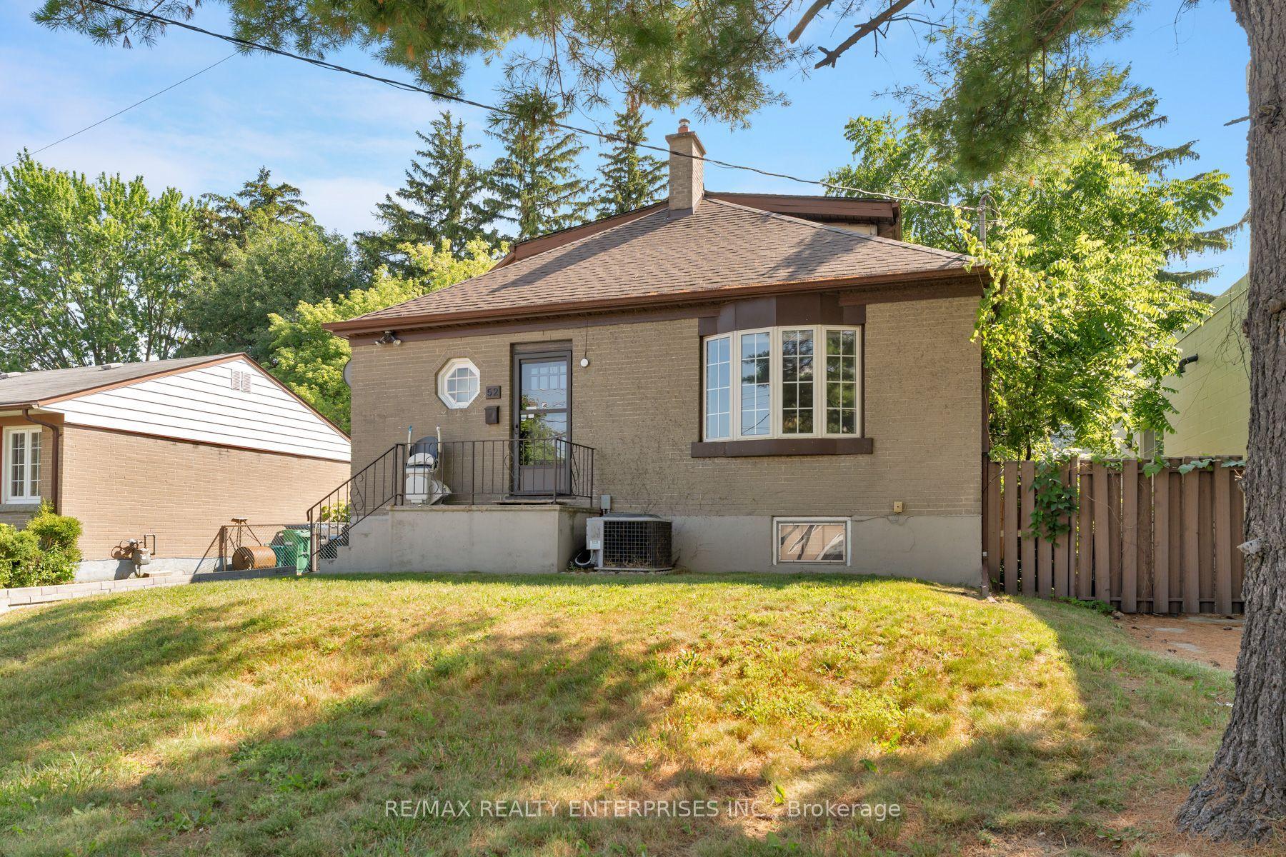 52 Briarwood Avenue, Mississauga — Detached for sale, photo 1
