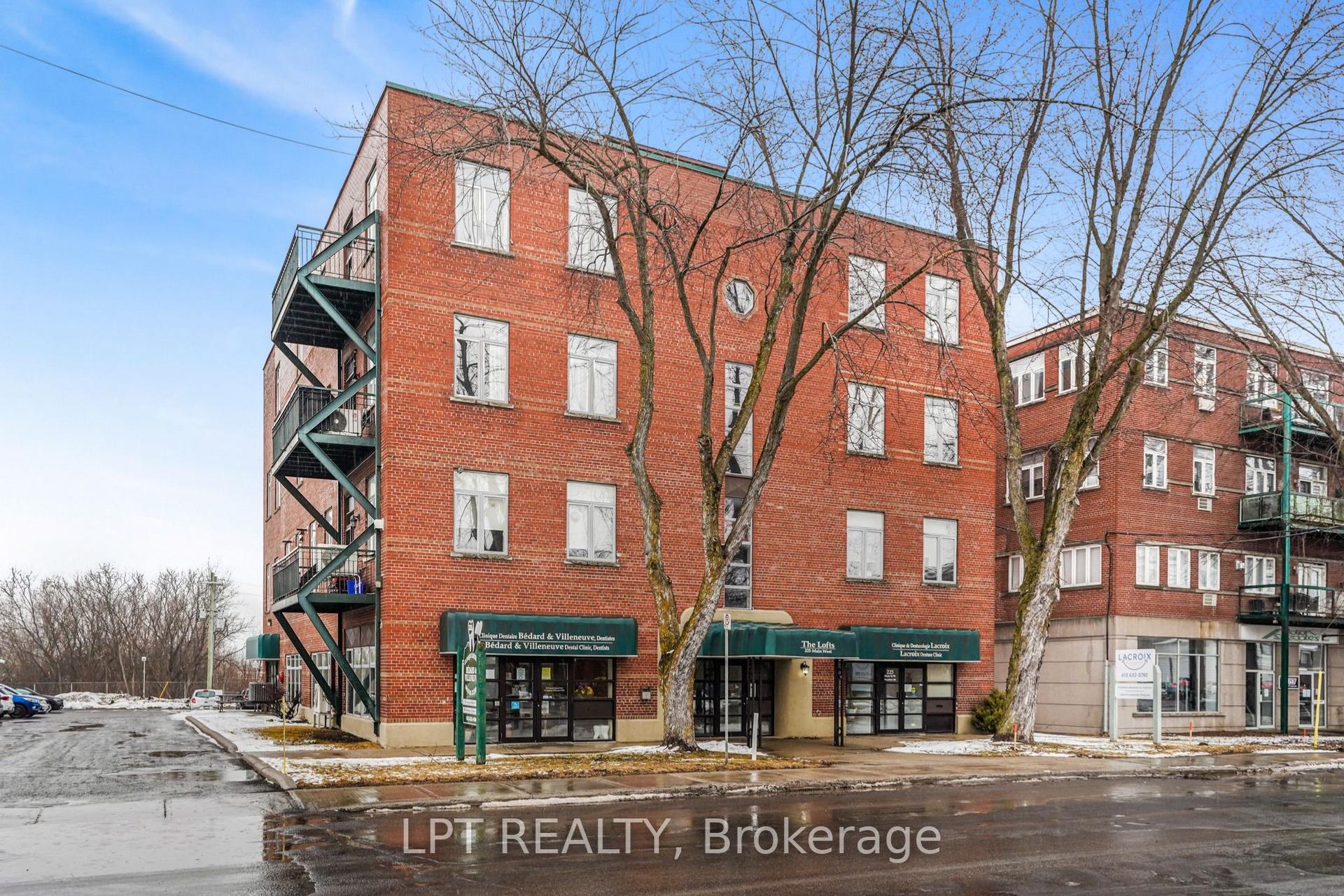 225 Main Street W 204 #204 — photo 1