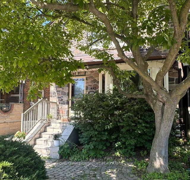 445 Donlands Avenue Lower #Lower, Toronto — Detached for lease, photo 1