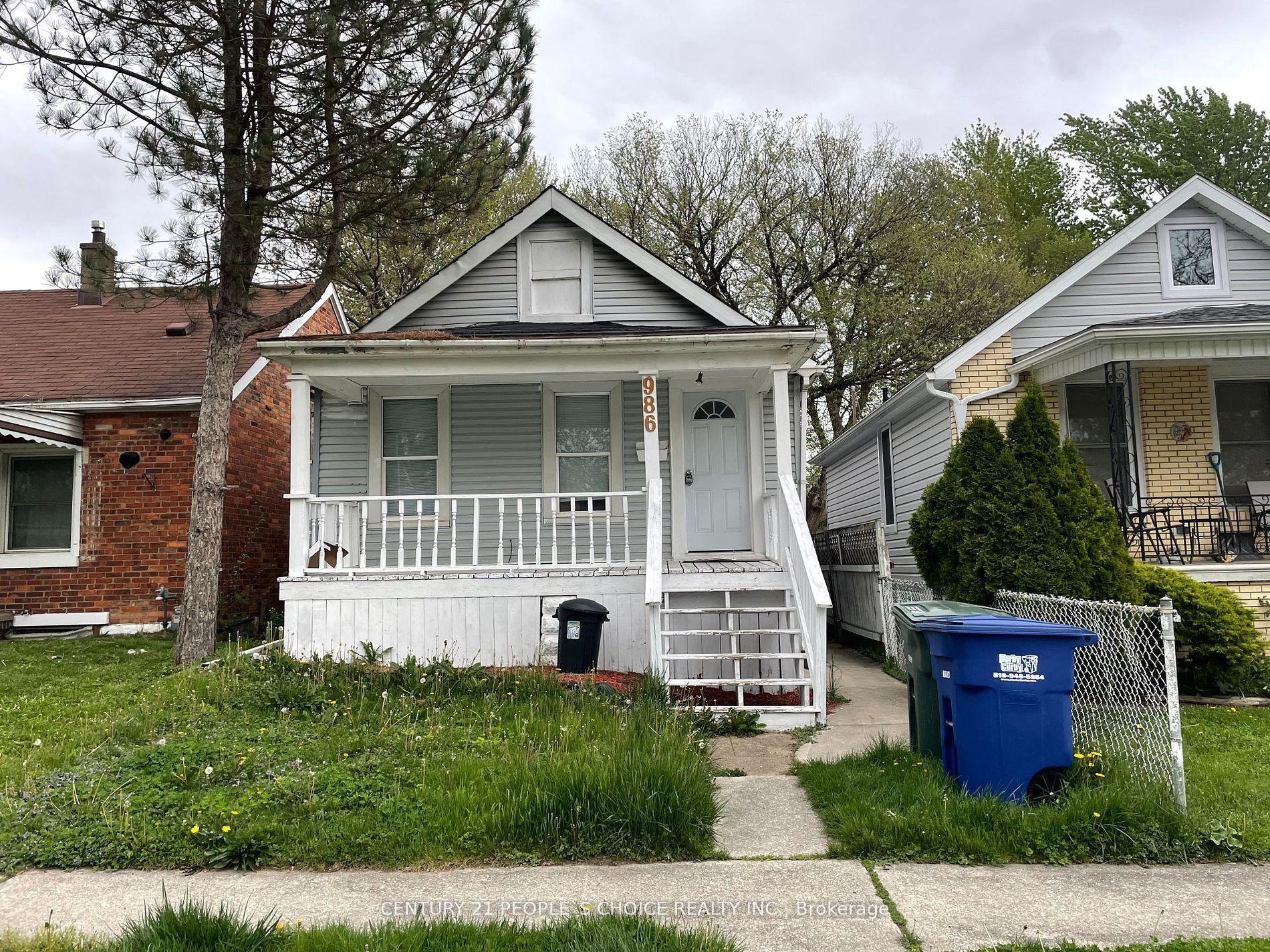 986 Bridge Avenue, Windsor — Detached for sale, photo 1