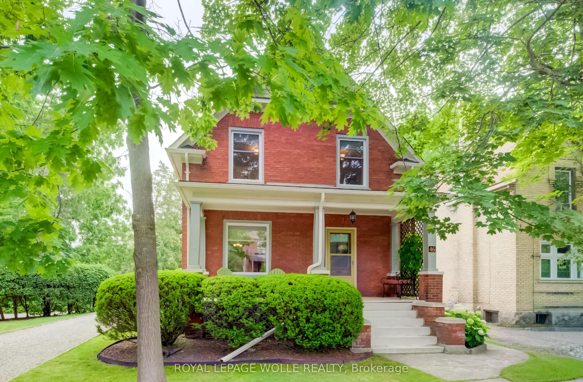 46 Ellen Street W, Kitchener — Detached for sale, photo 1
