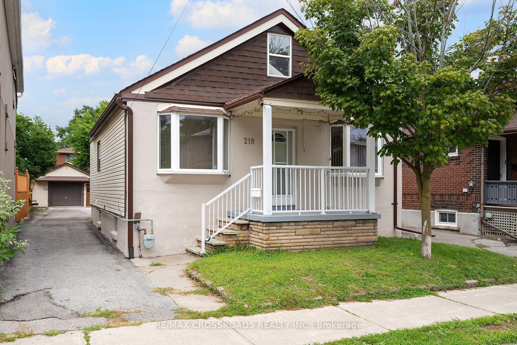 218 Gledhill Avenue, Toronto — Detached for sale, photo 1