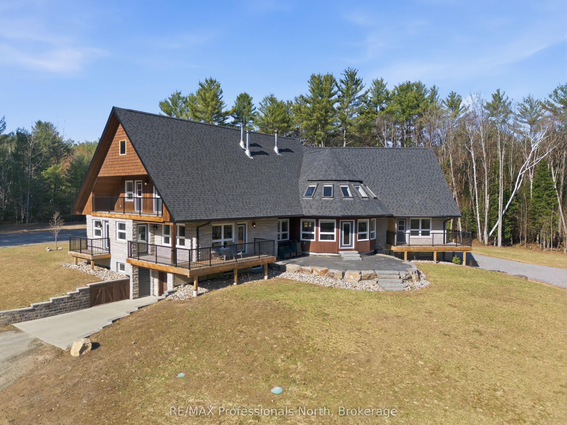 1196 Ravenscliffe Road — photo 1