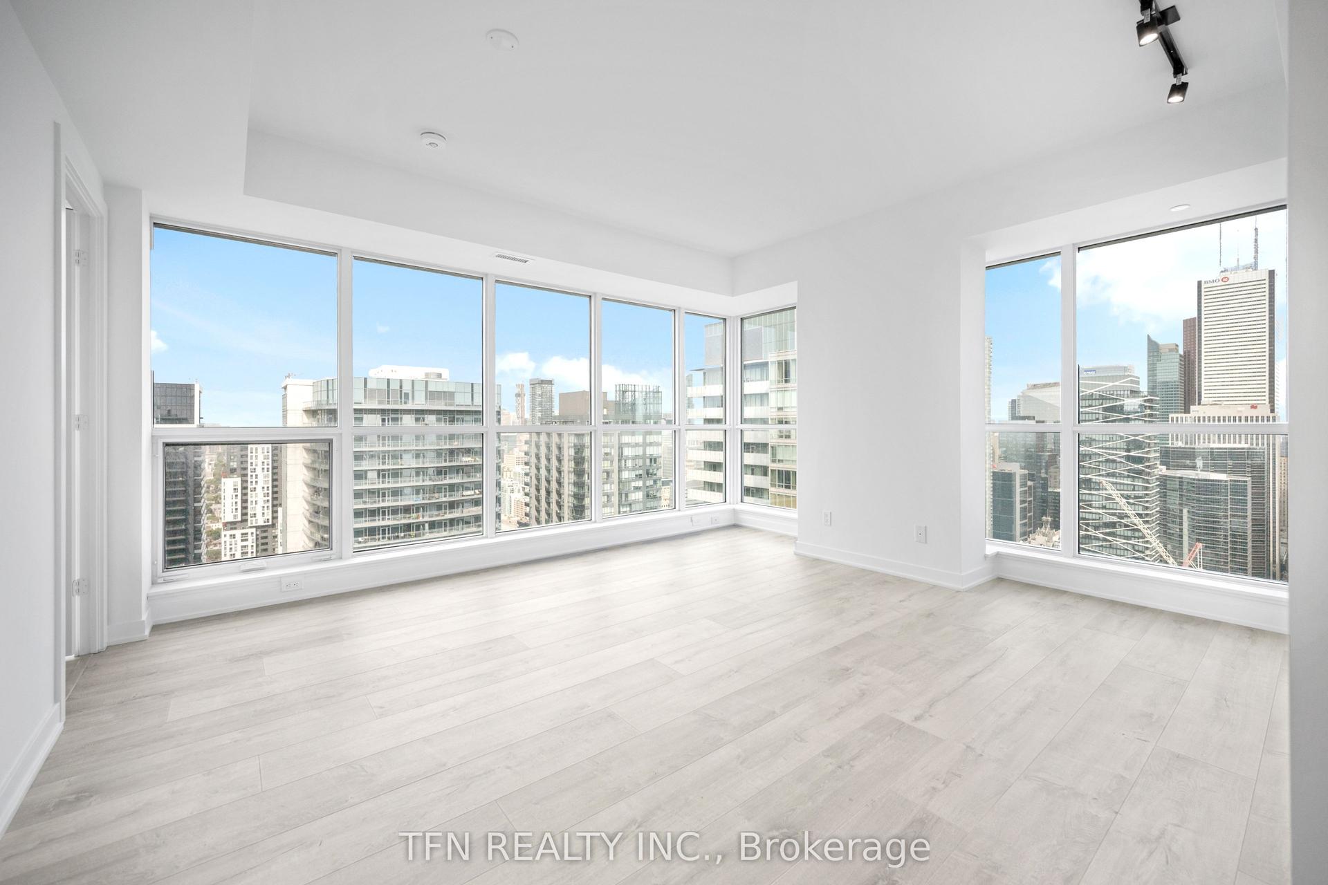 327 King Street W 4506 #4506, Toronto — Condo for sale, photo 1