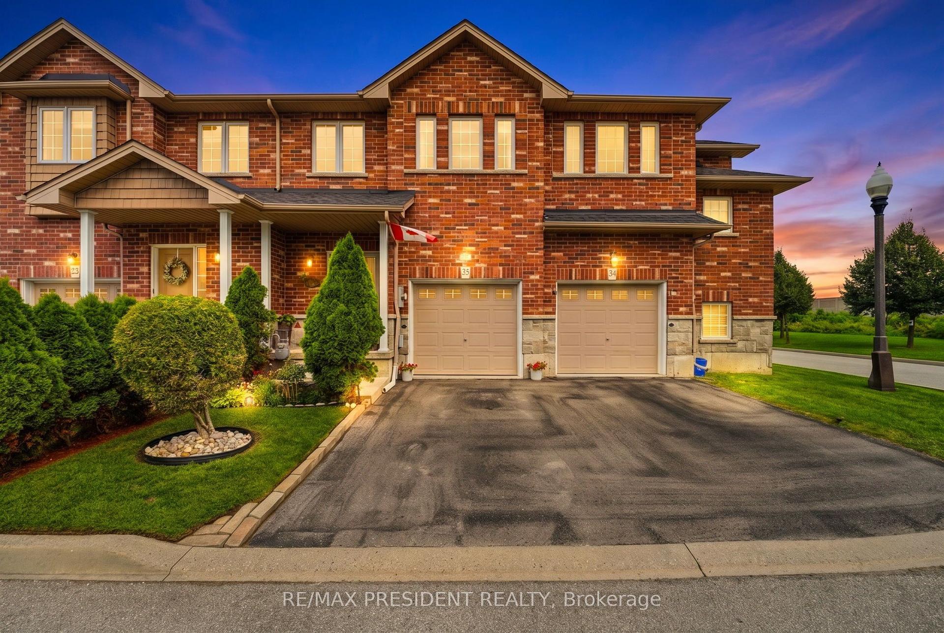 45 SEABREEZE Crescent 23 #23, Hamilton — Townhouse for sale, photo 1