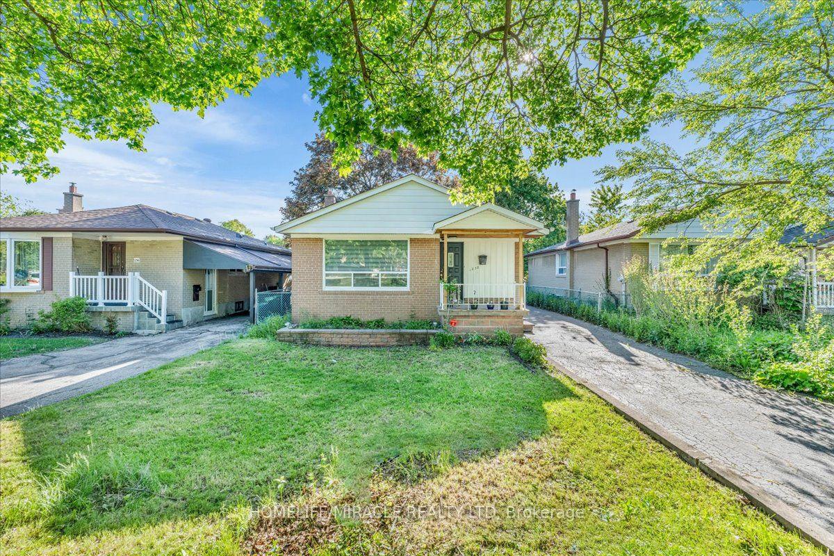 1238 Pharmacy Avenue, Toronto — Detached for sale, photo 1