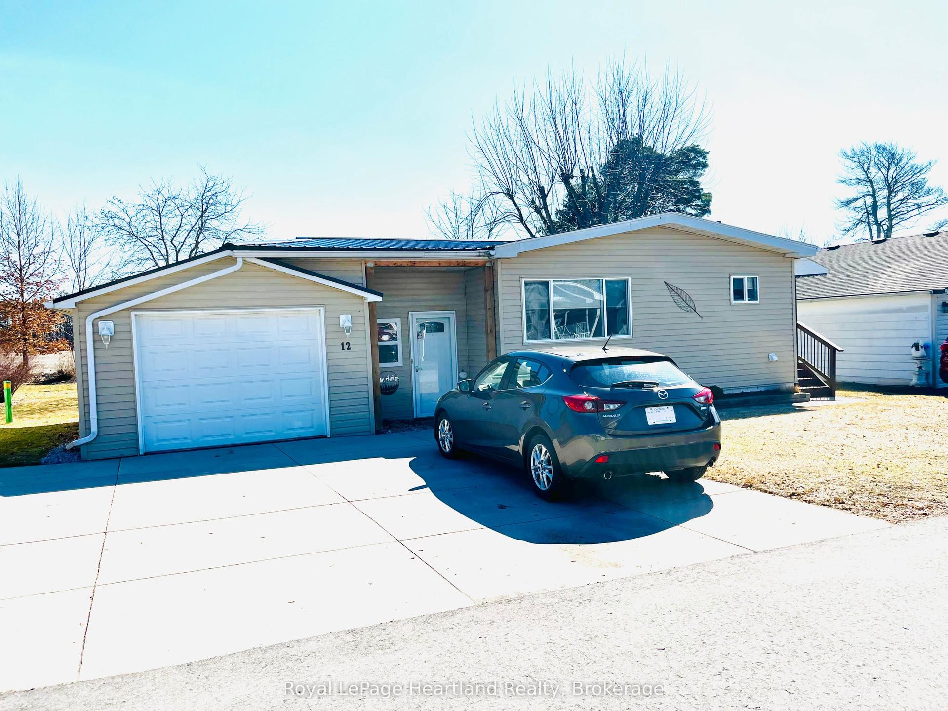 12 Velma Street — photo 1