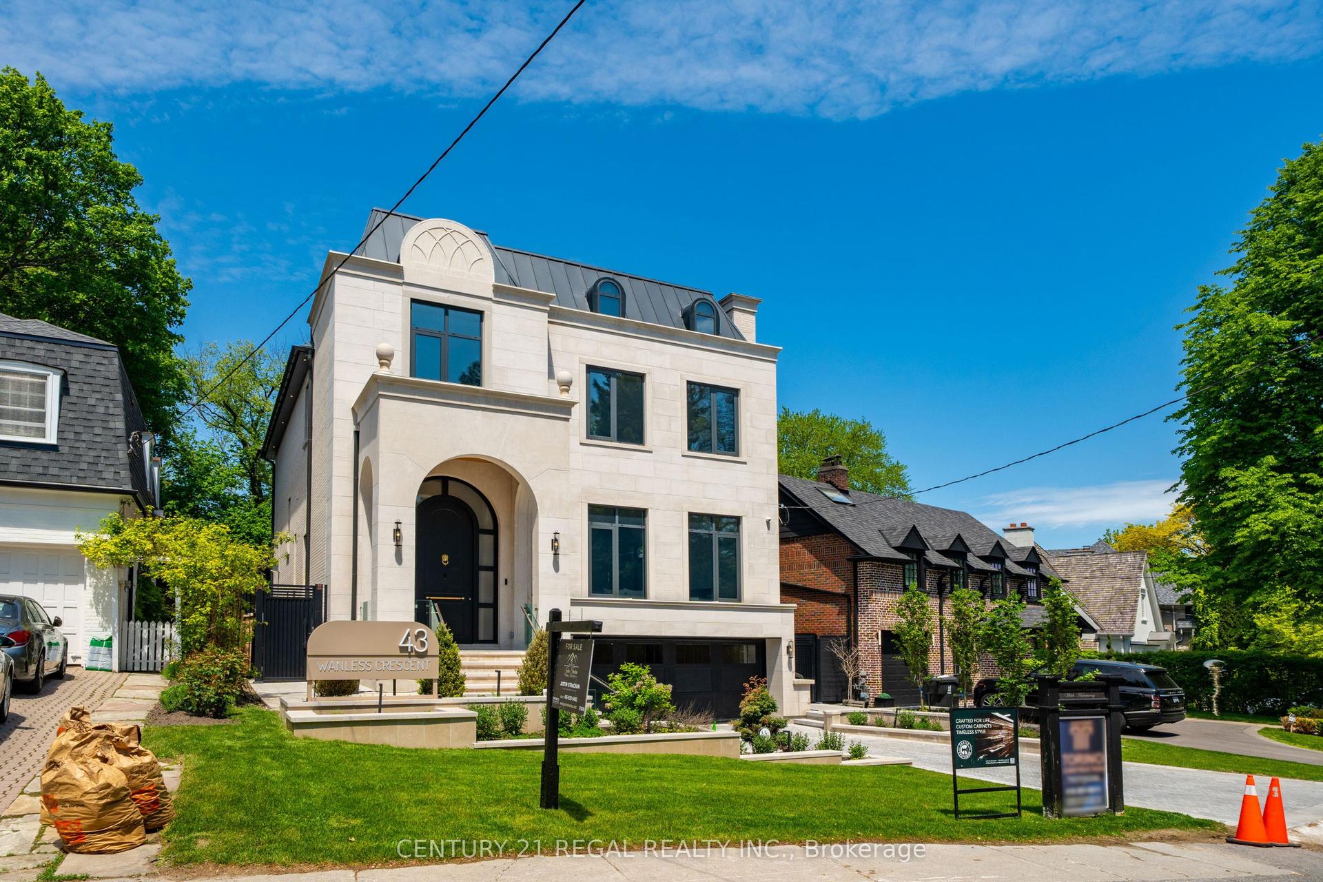 43 Wanless Crescent, Toronto — Detached for sale, photo 1