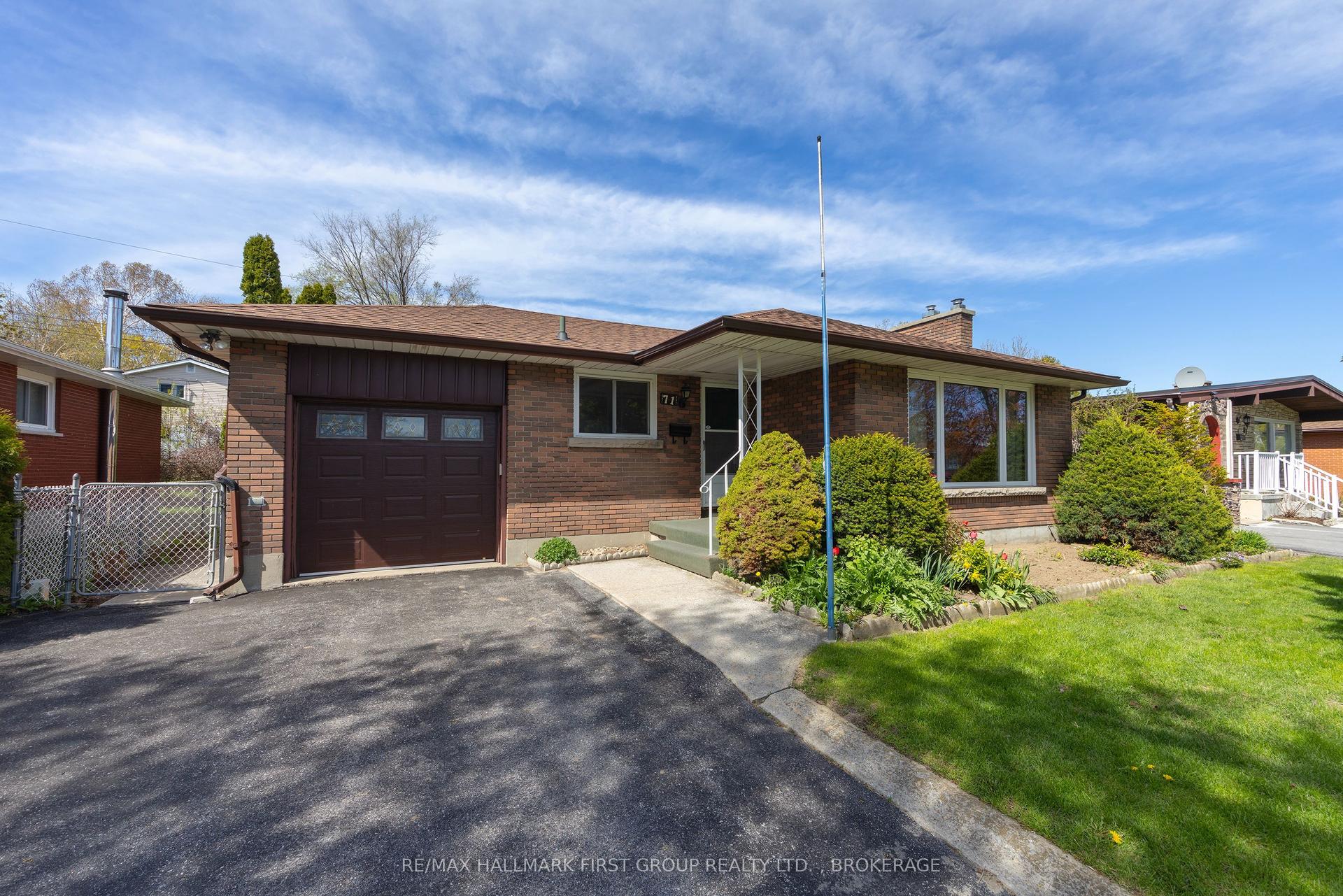 71 Morenz Crescent — photo 1