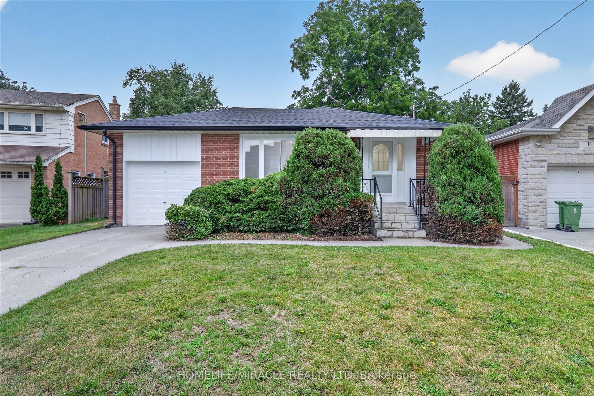 18 Elderfield Crescent, Toronto — Detached for sale, photo 1