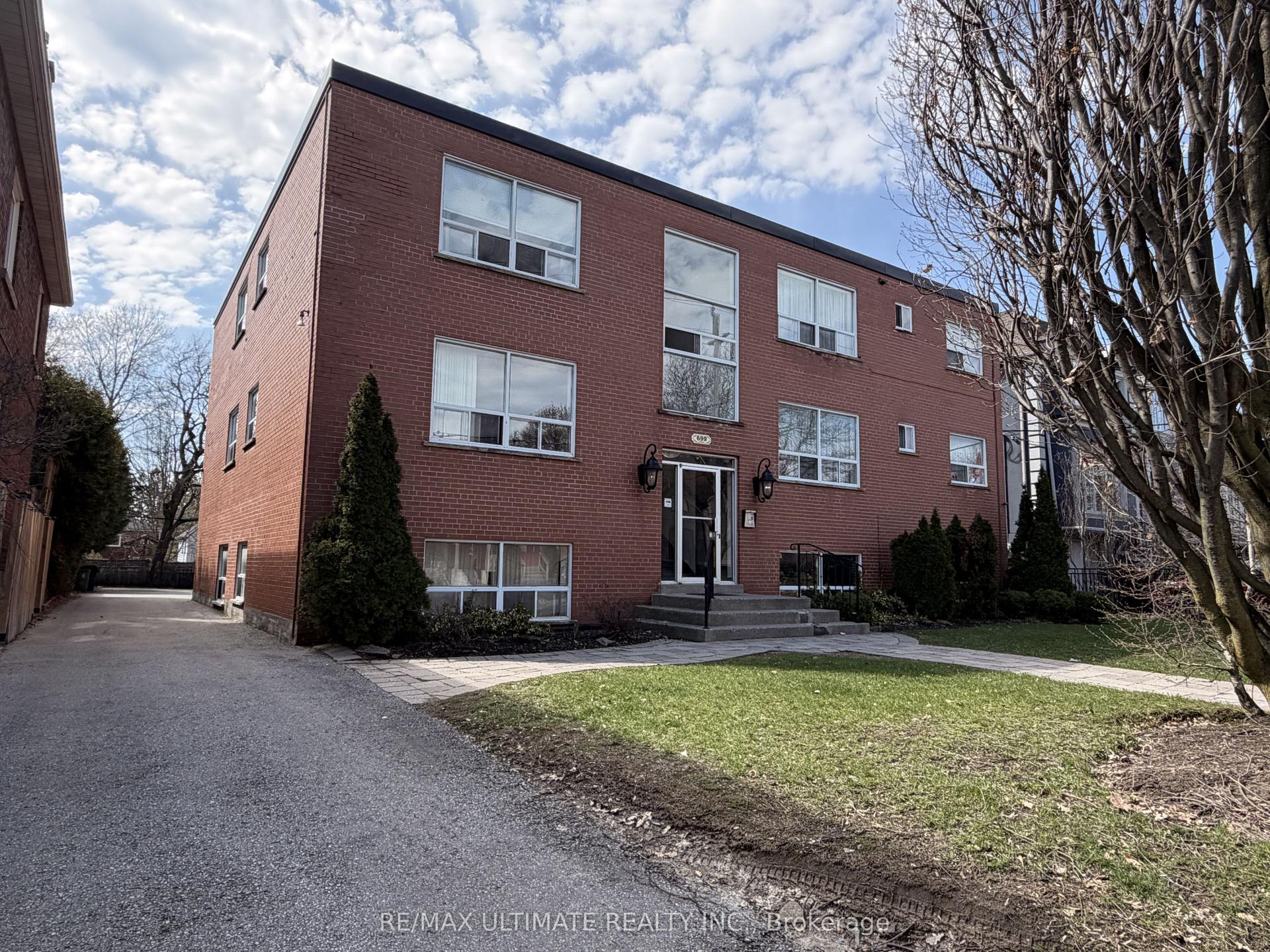 699 Balliol Street 303 #303 — photo 1