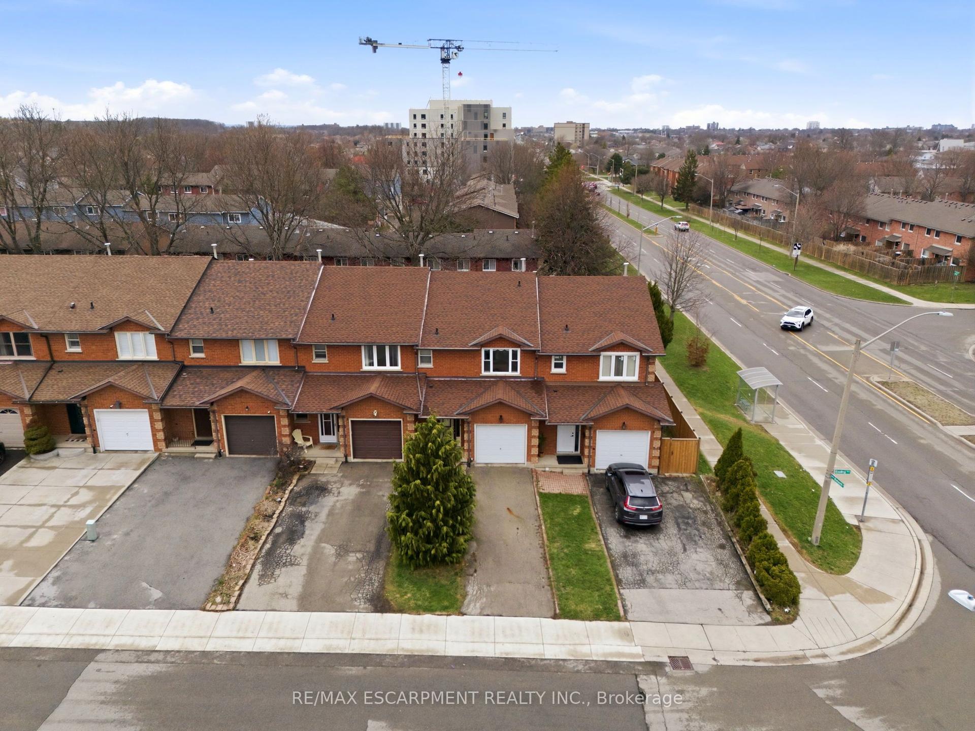 165 Essling Avenue — photo 1