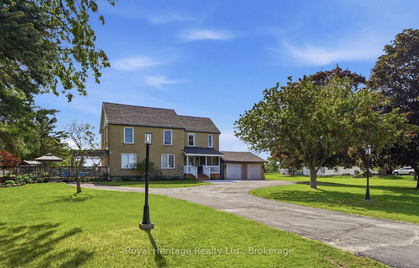 232 Farnham Road — photo 1