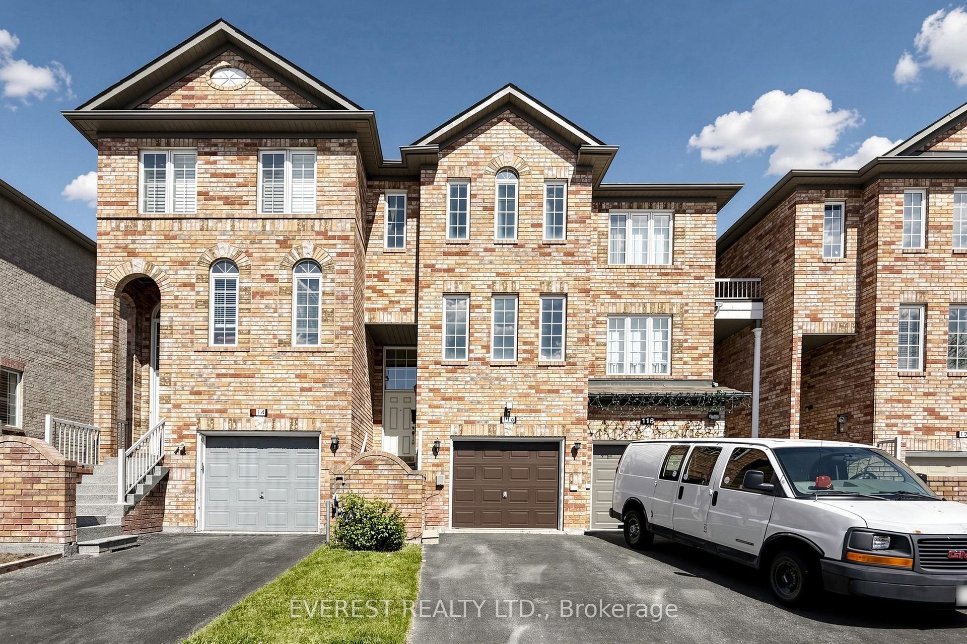 116 Conn Smythe Drive — photo 1