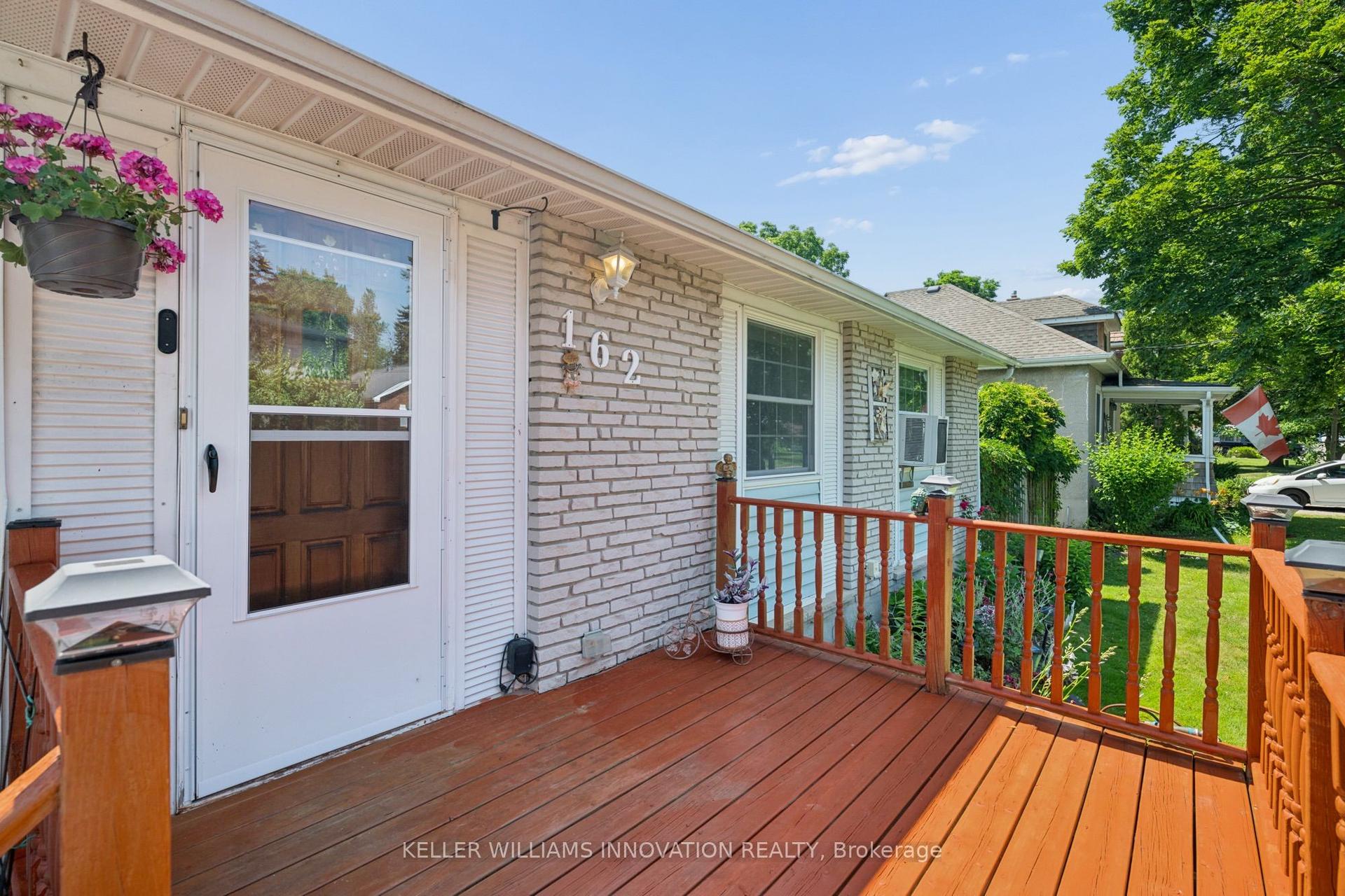162 Tiffany Street, Cambridge — Detached for sale, photo 1