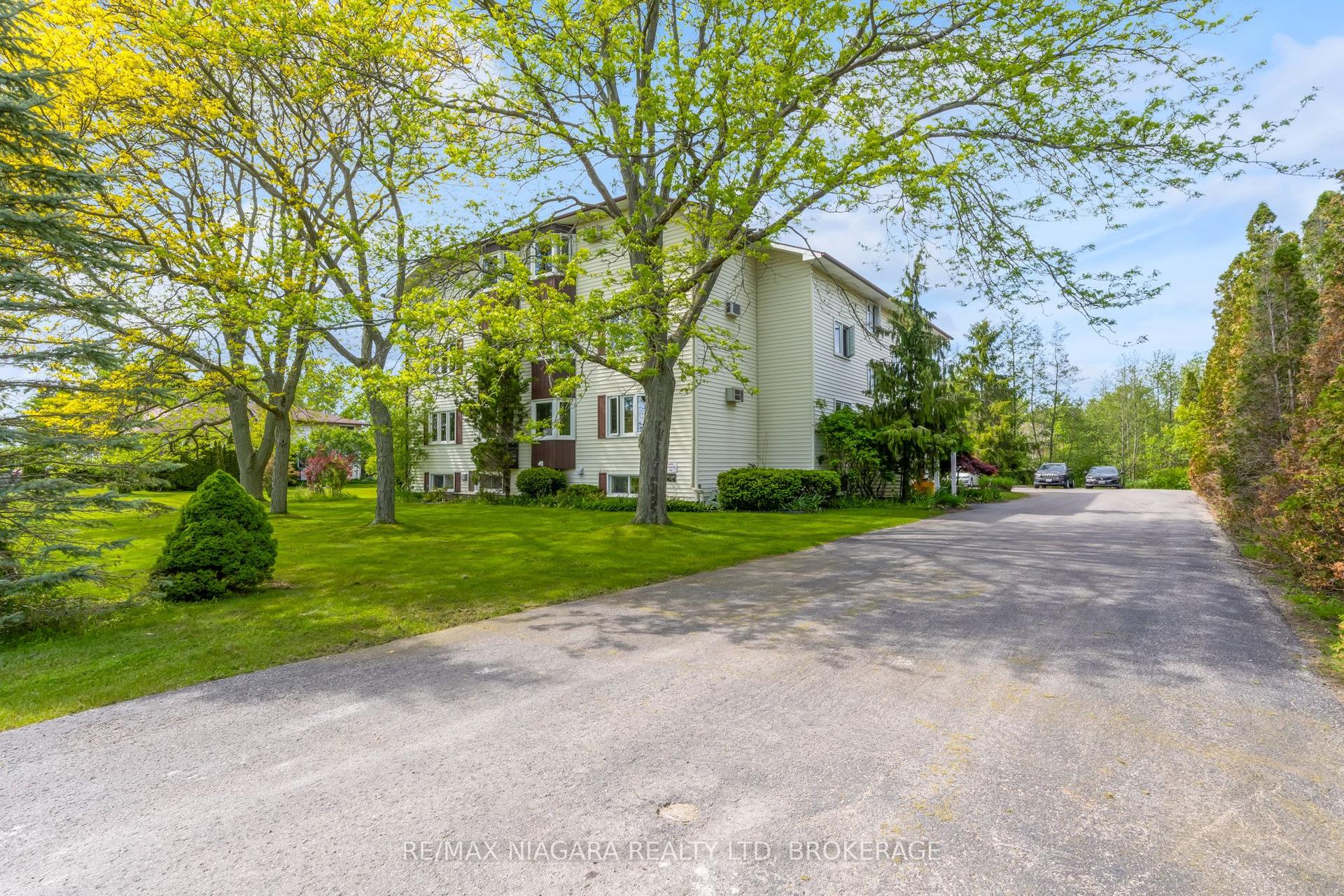 833 Foss Road 2-1 #2-1 — photo 1