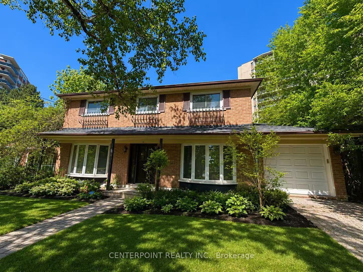 12 Hobart Drive — photo 1