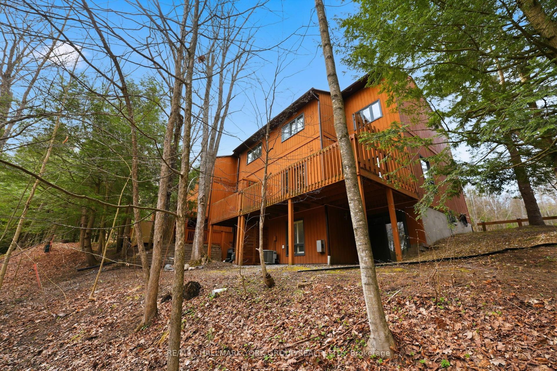 115 Southbank Drive 1 #1 — photo 1
