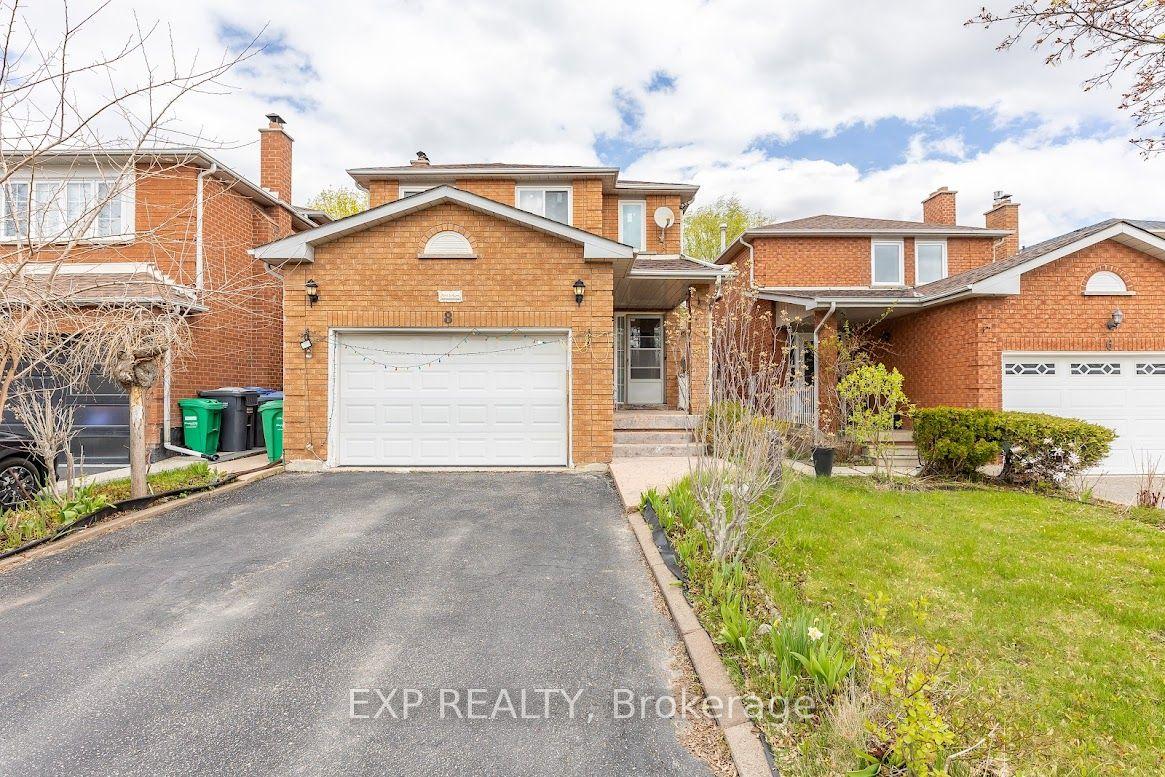 8 Faywood Drive — photo 1