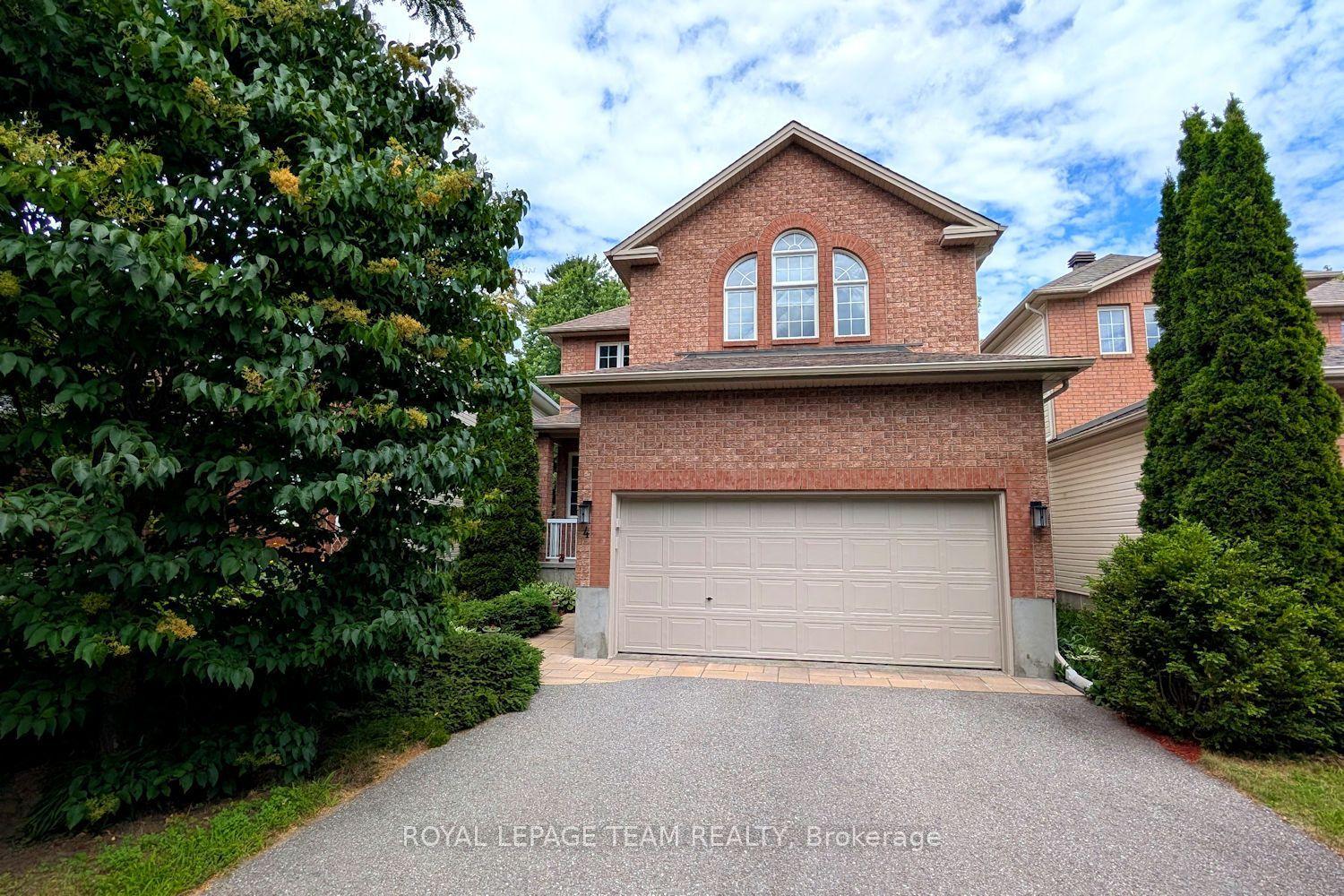 4 Keno Way, Kanata — Detached for sale, photo 1