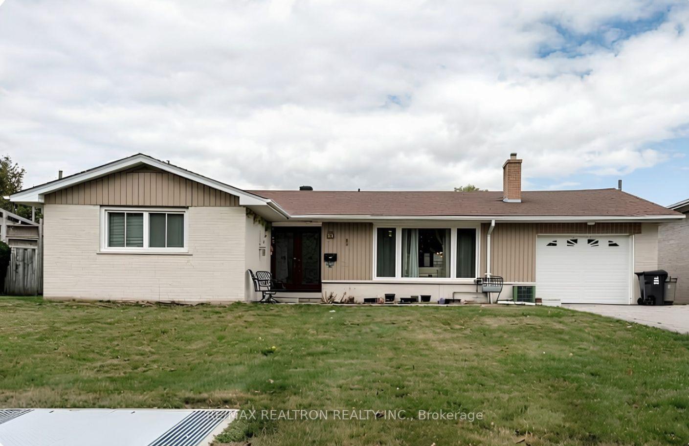 40 Toynbee Trail, Toronto — Detached for sale, photo 1
