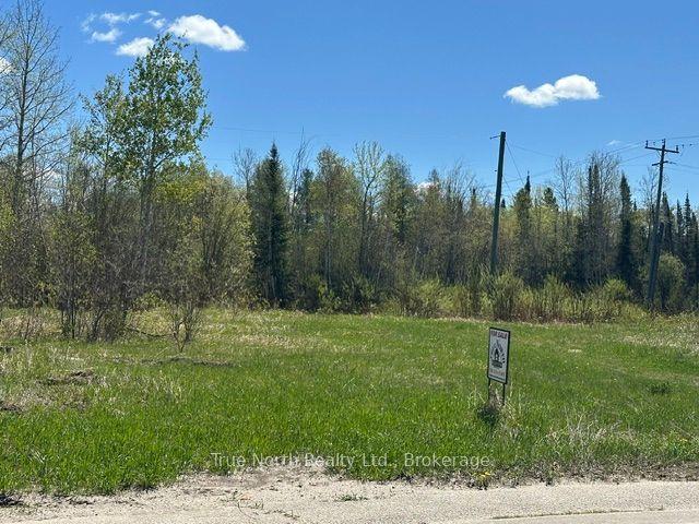141 Avenue Road, Kapuskasing — Land for sale, photo 1