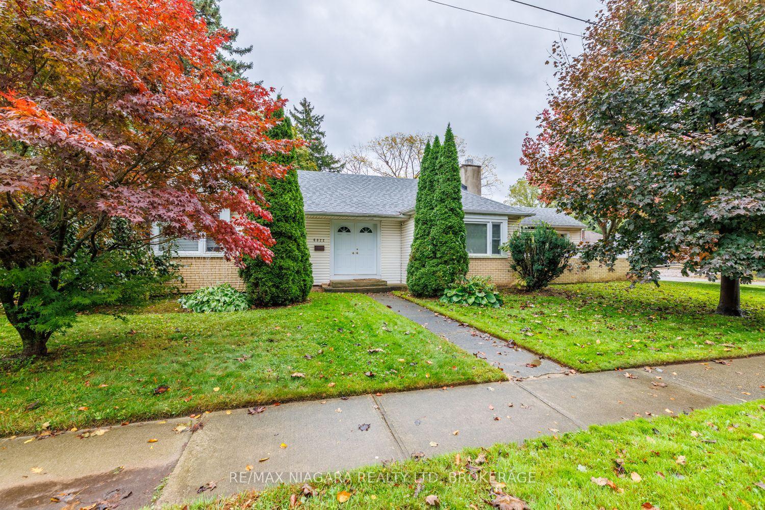 6022 Brookfield Avenue, Niagara Falls — Detached for sale, photo 1