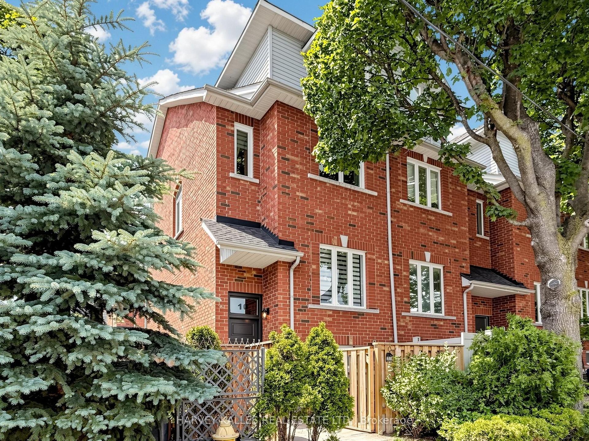 10 Lightbourn Avenue, Toronto — Townhouse for sale, photo 1
