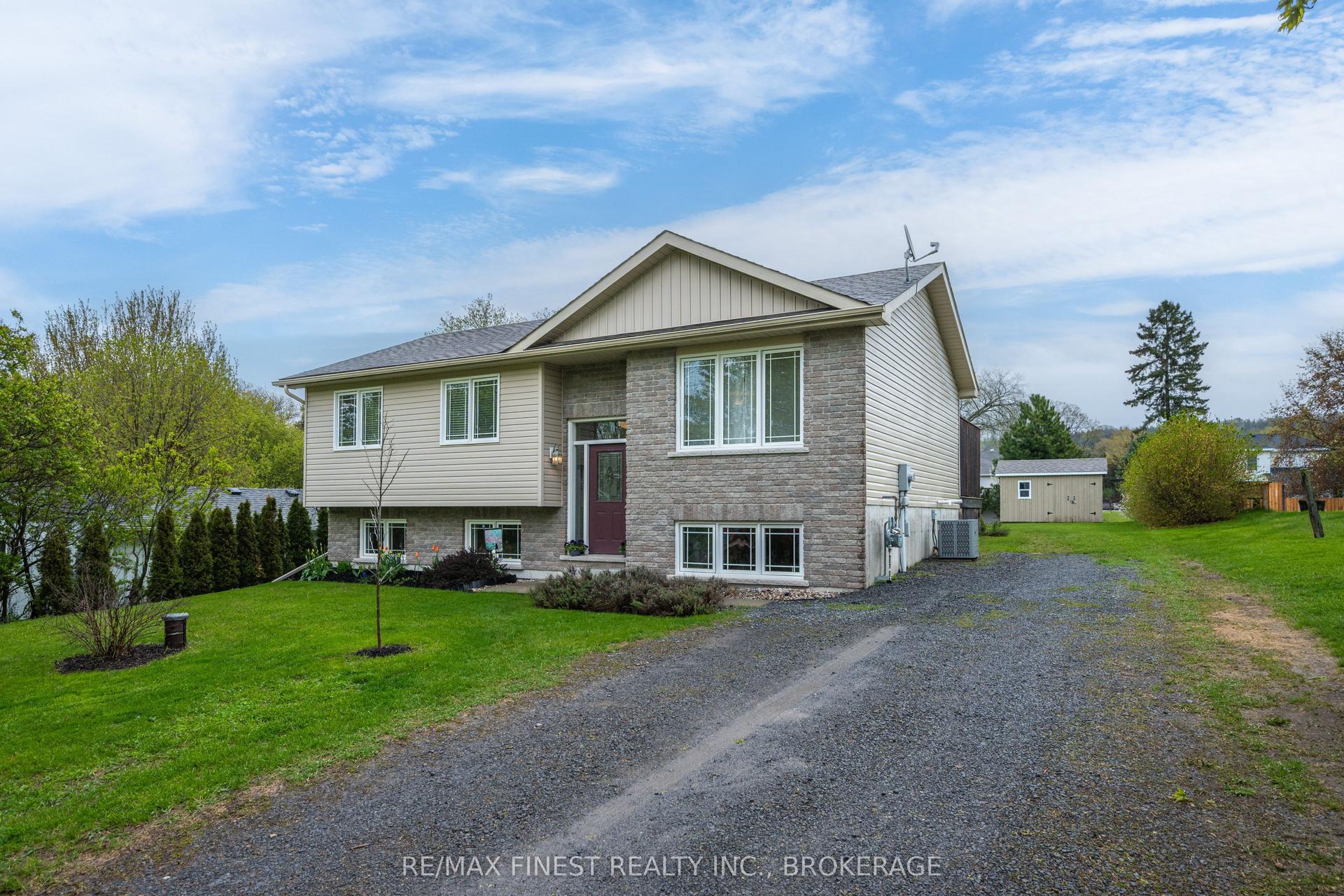 145 Upper Lake Street — photo 1