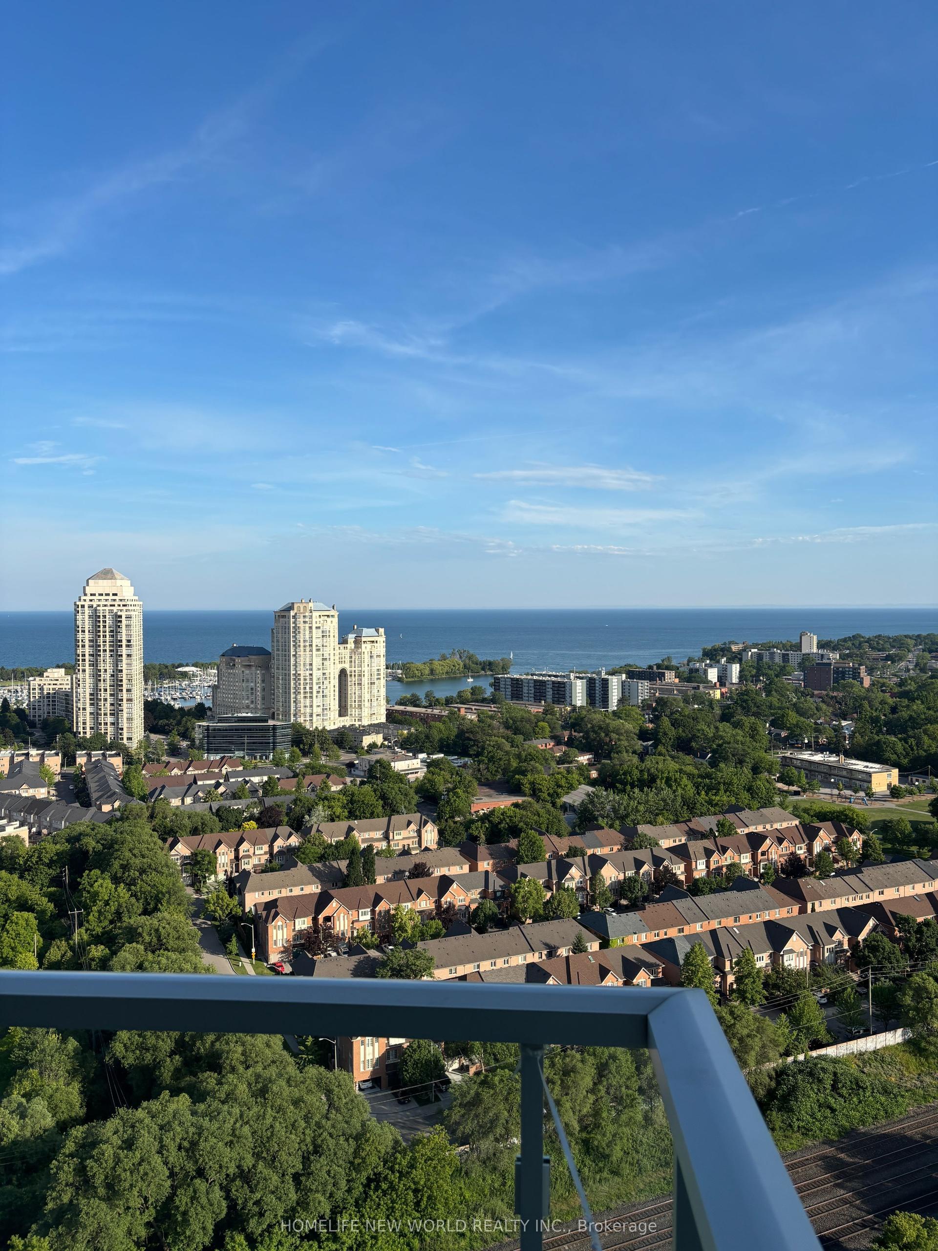 251 Manitoba Street S 2506 #2506 — photo 1