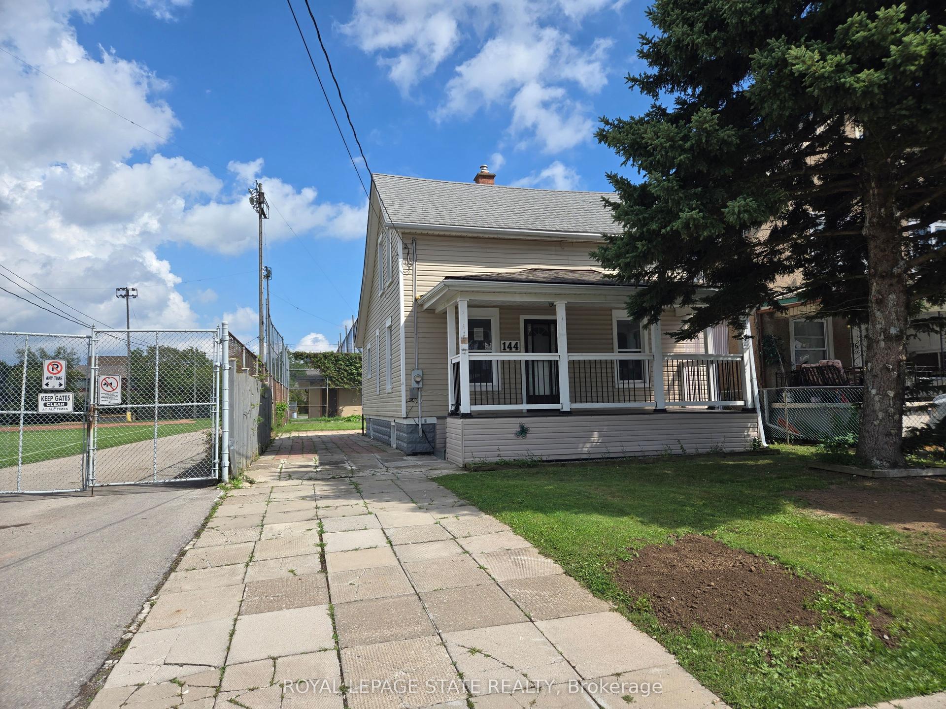 144 Burgar Street, Welland — Detached for sale, photo 1