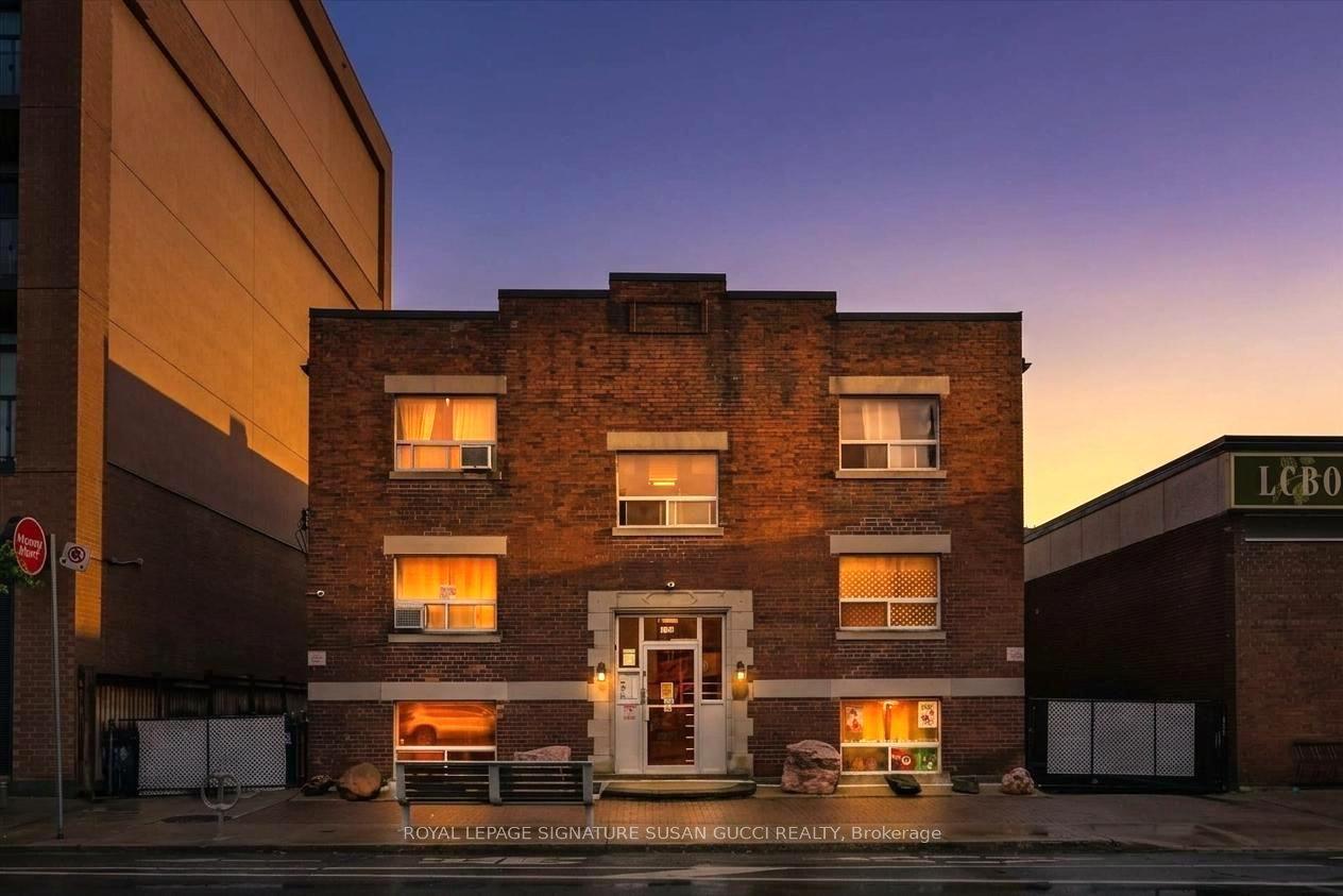 1169 Danforth Avenue 29 #29, Toronto — Multiplex for lease, photo 1