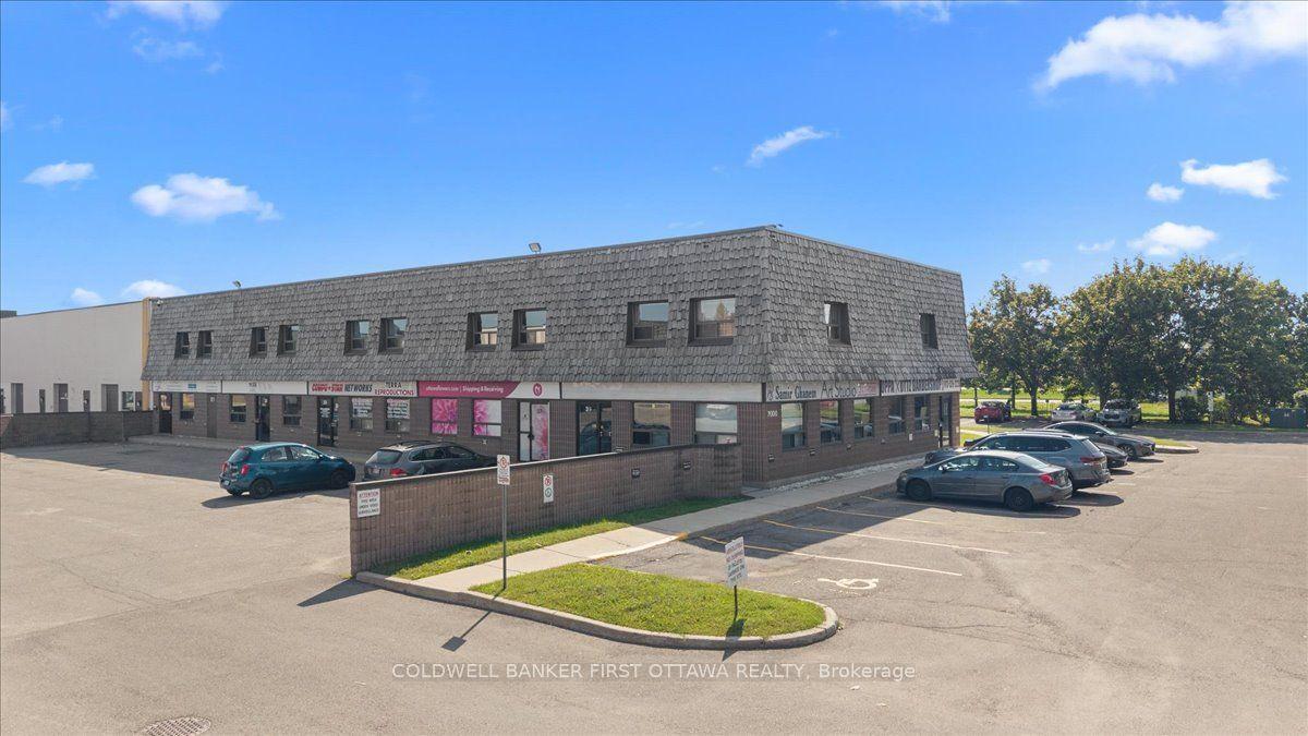 2000 THURSTON Drive 33 #33, Hunt Club - South Keys and Area — Commercial for sale, photo 1