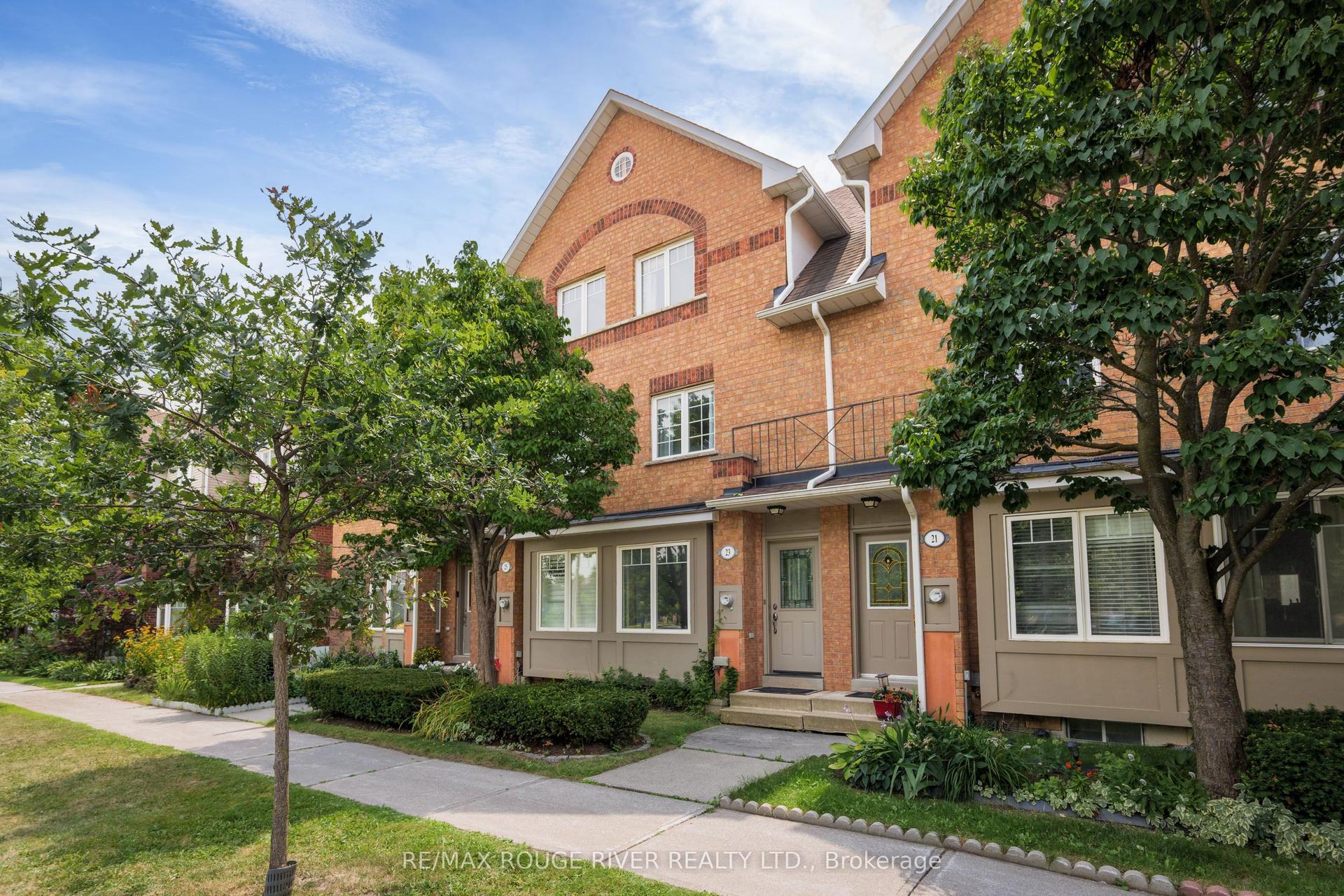 23 Hedge End Road 91 #91, Toronto — Condo Town for sale, photo 1