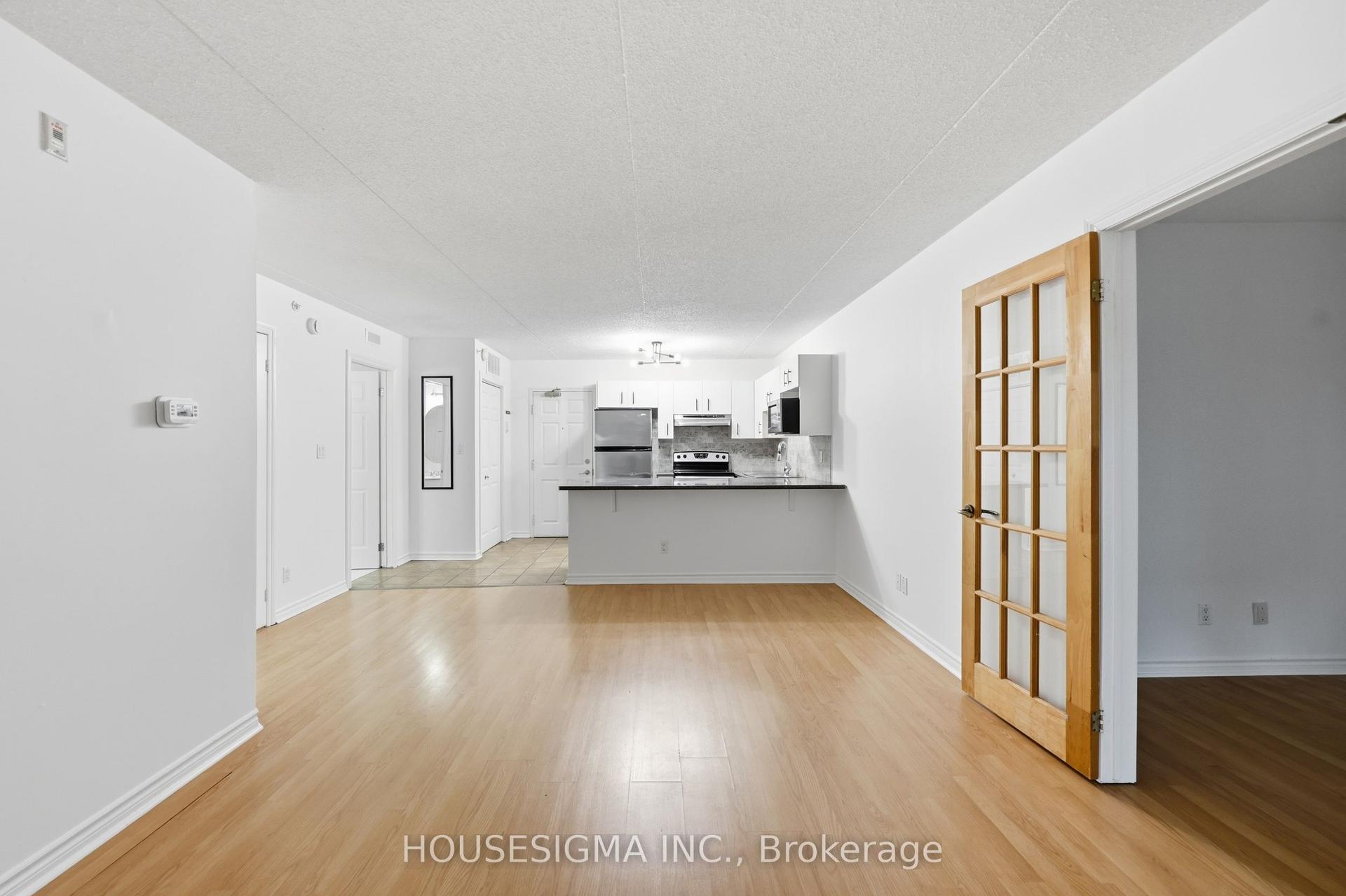 4025 Kilmer Drive 203 #203, Burlington — Condo for sale, photo 1