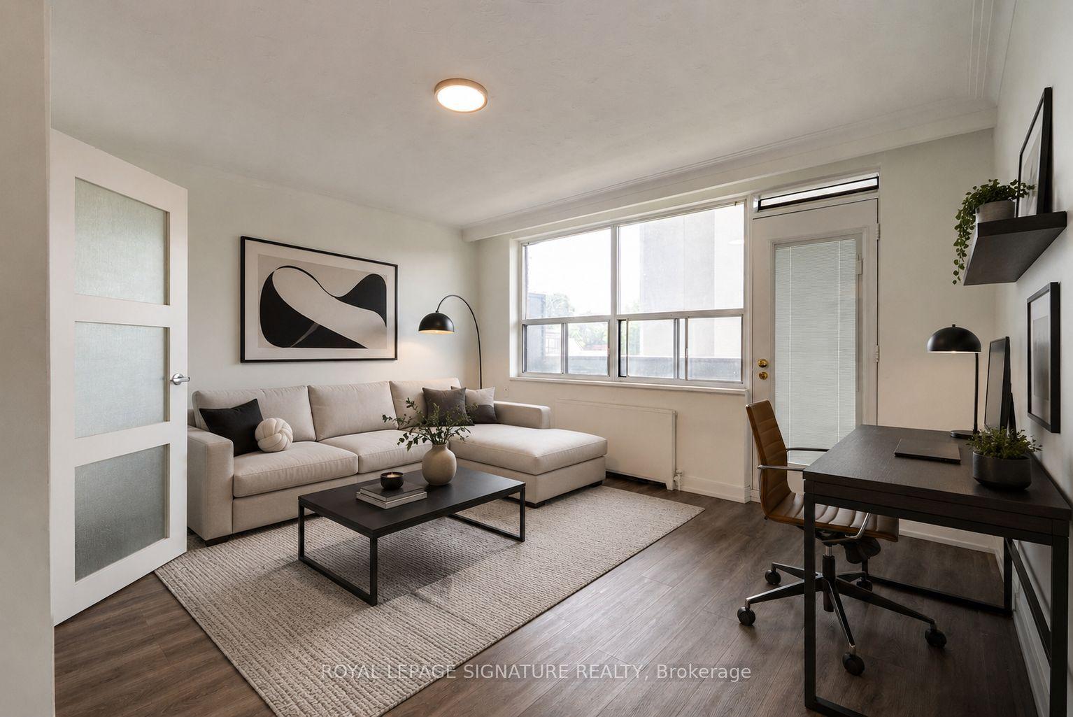 15 Gamble Avenue 203 #203, Toronto — Multiplex for lease, photo 1