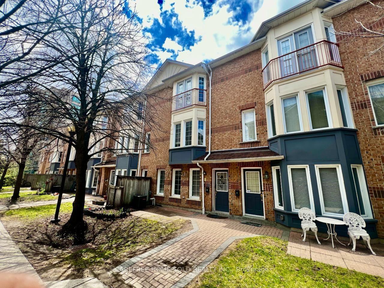 151 Townsgate Drive 8 #8, Vaughan — Condo Town for sale, photo 1