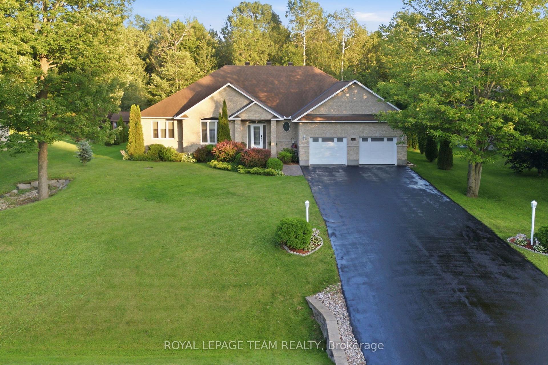 6810 Pebble Trail Way, Greely - Metcalfe - Osgoode - Vernon and Area — Detached for sale, photo 1