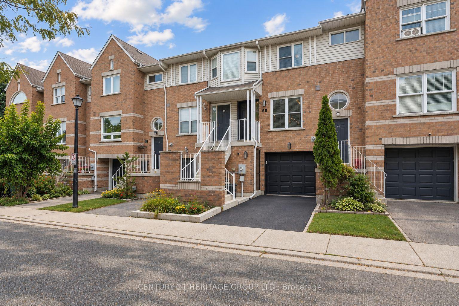 68 Brandy Lane Way, Newmarket — Condo Town for sale, photo 1